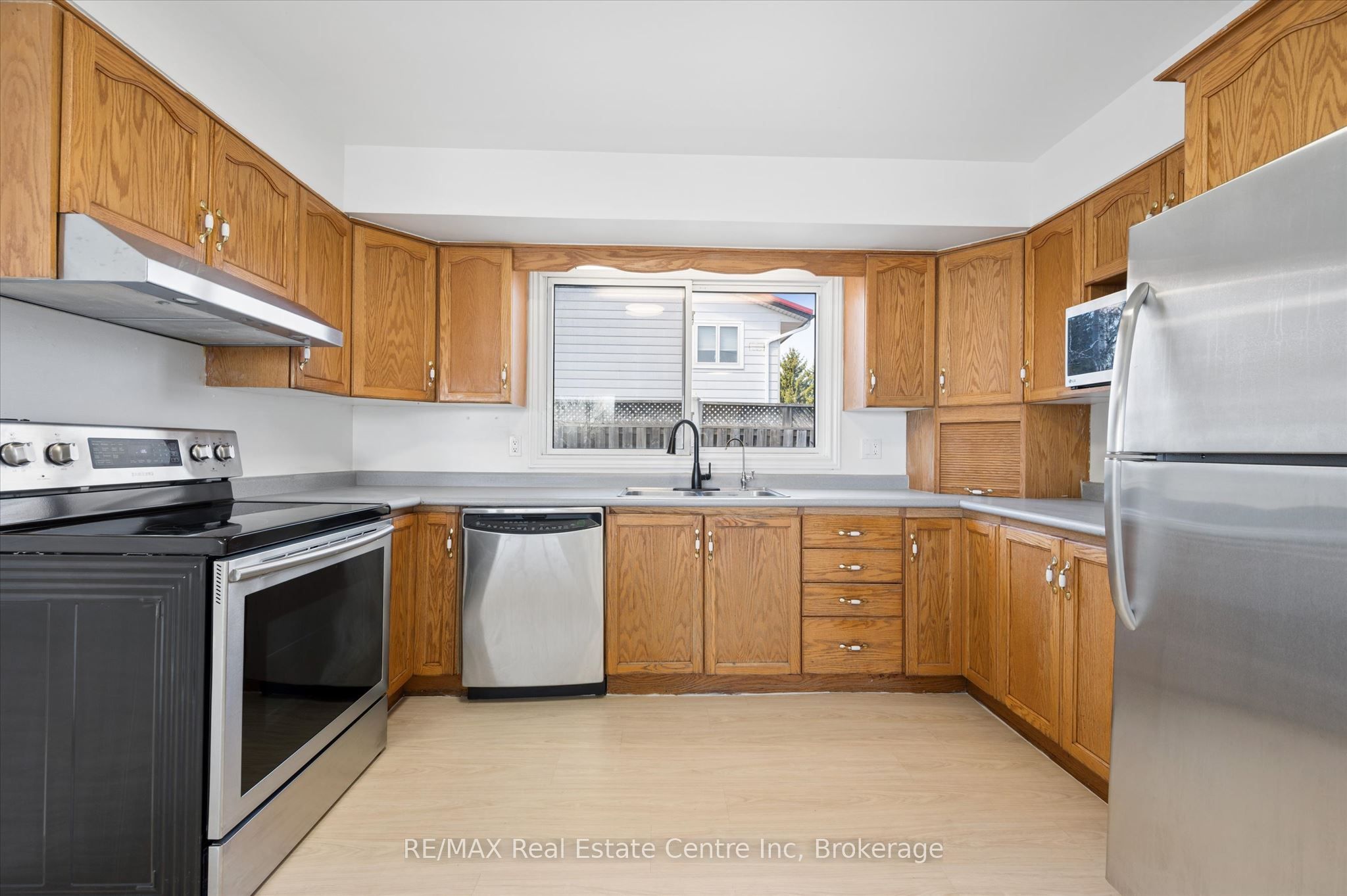 6 Eastview Road Property Photo 13