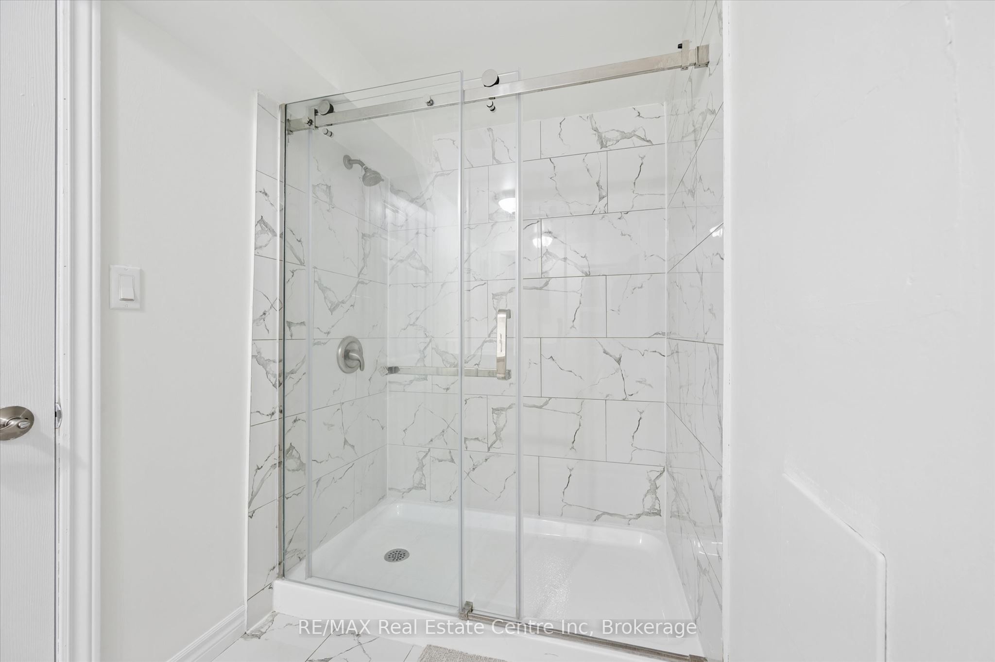 6 Eastview Road Property Photo 34