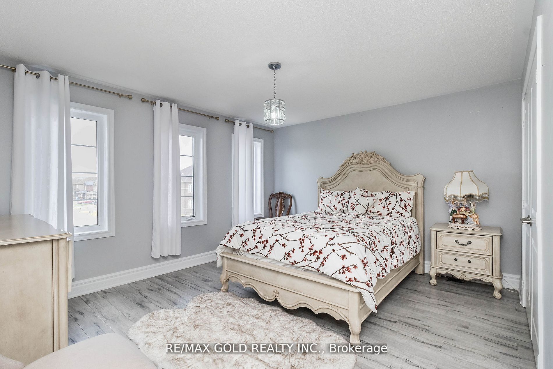 115 Elm Street Property Photo 25