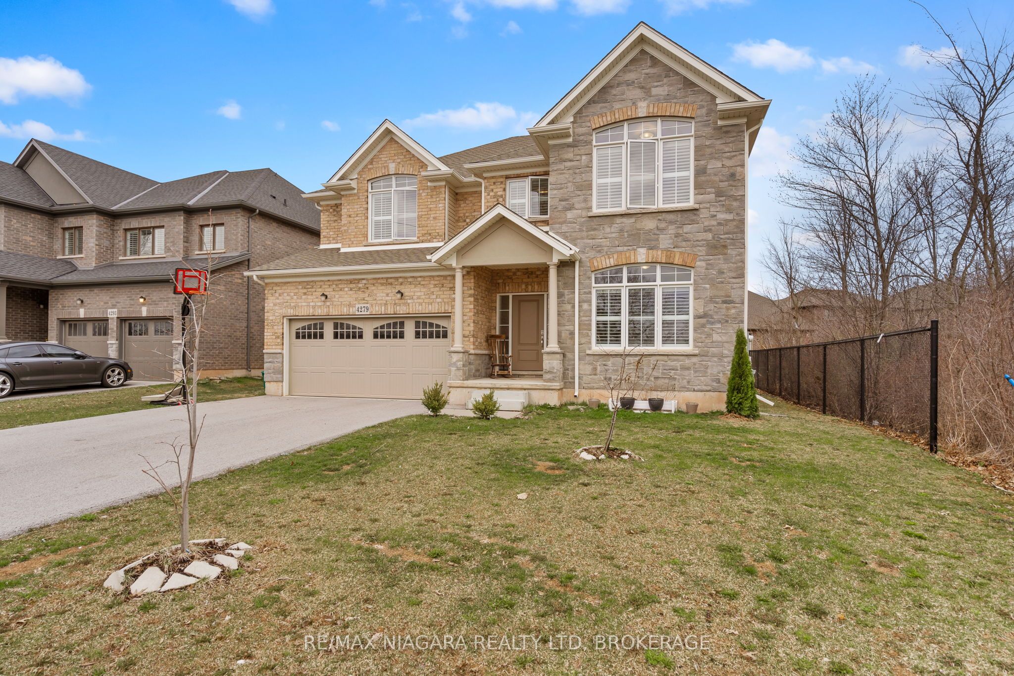 4279 Willick Road Property Photo 2