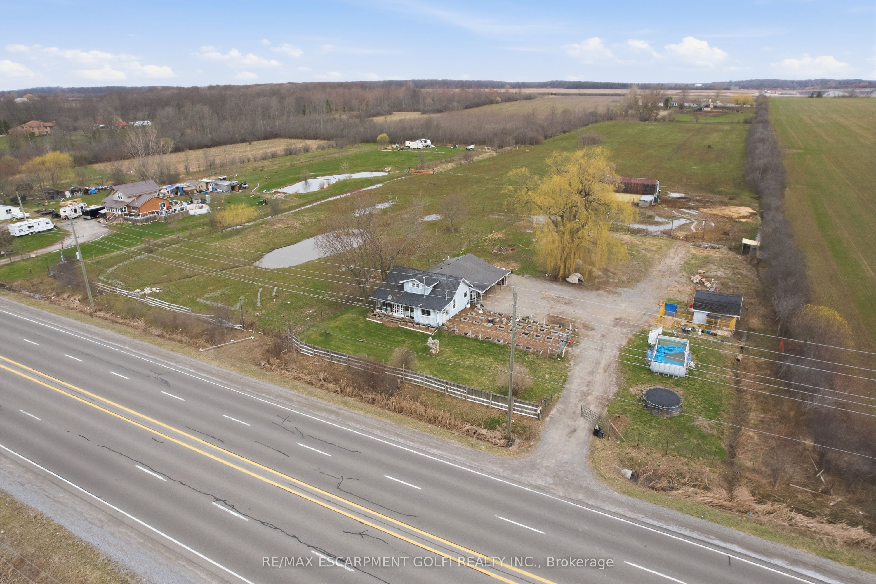 2538 Garrison Road Property Photo 3