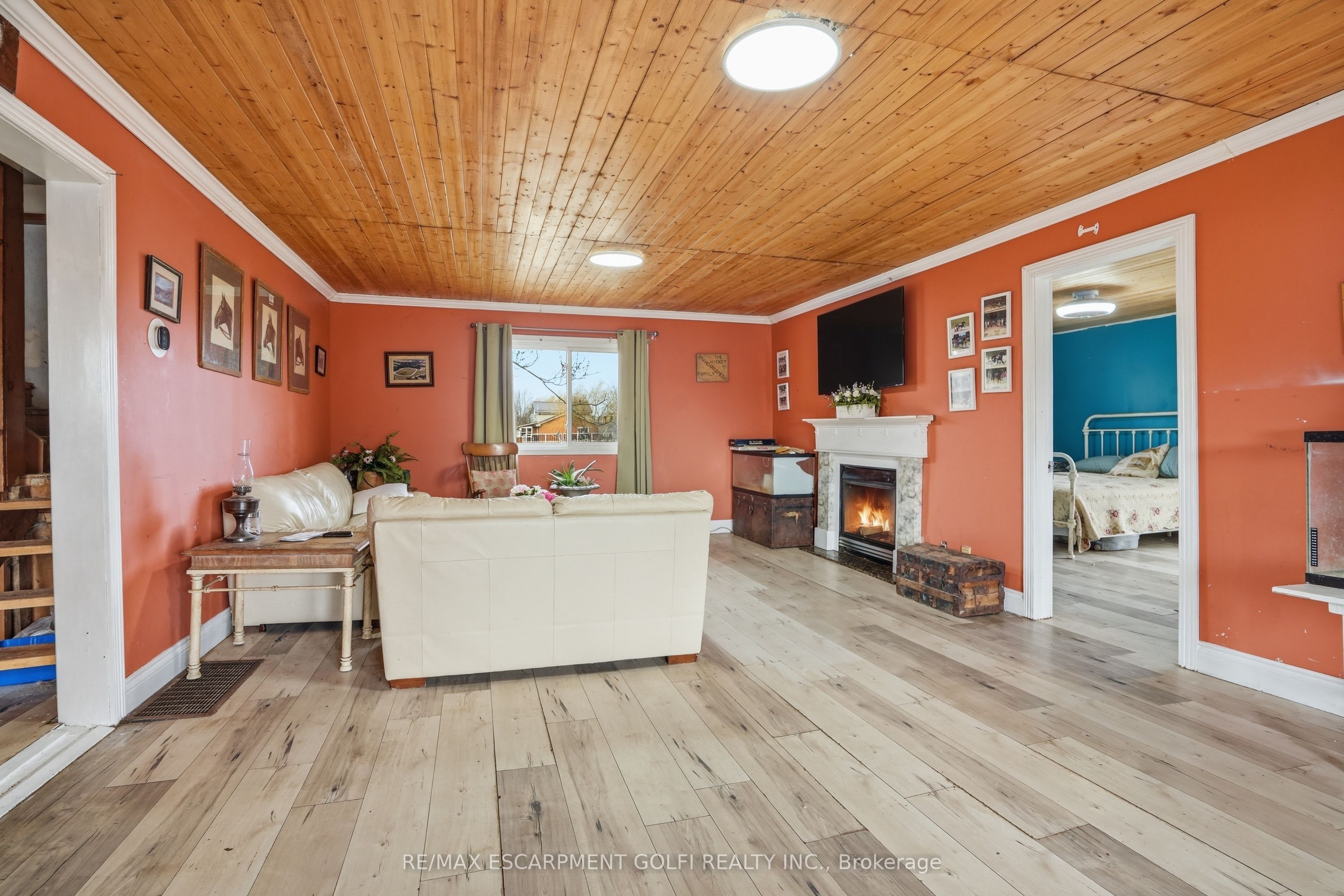 2538 Garrison Road Property Photo 8