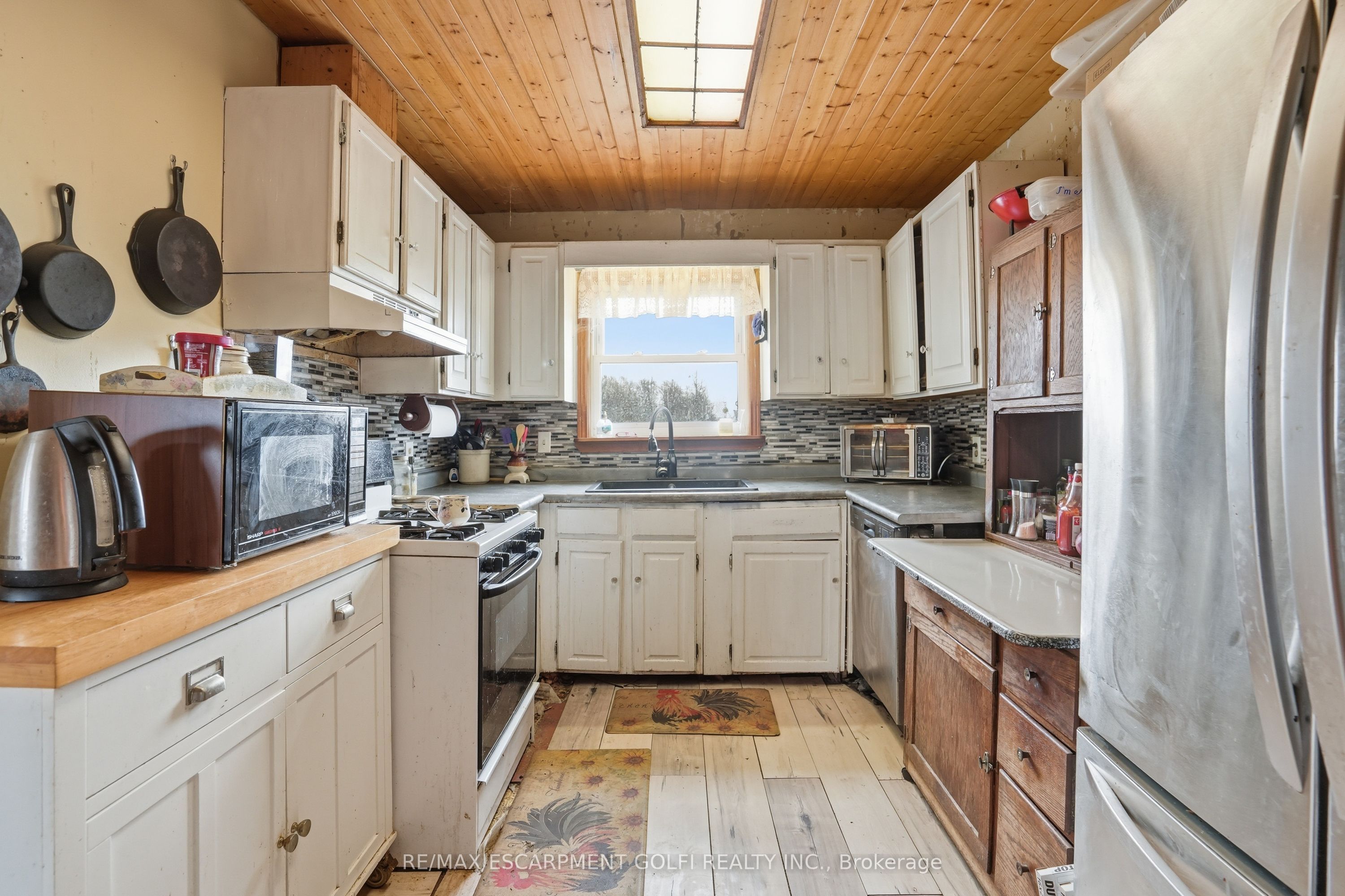 2538 Garrison Road Property Photo 11