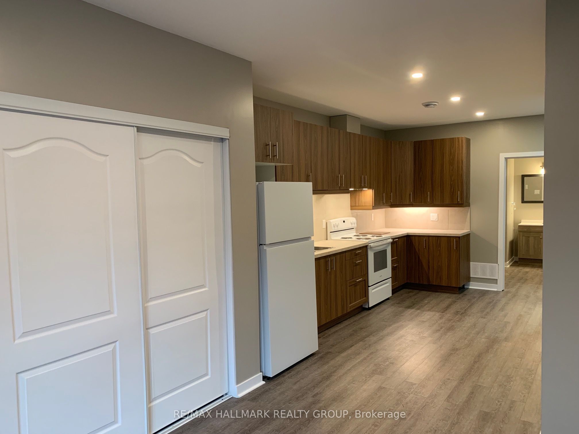 66 Queen Street Property Photo 22