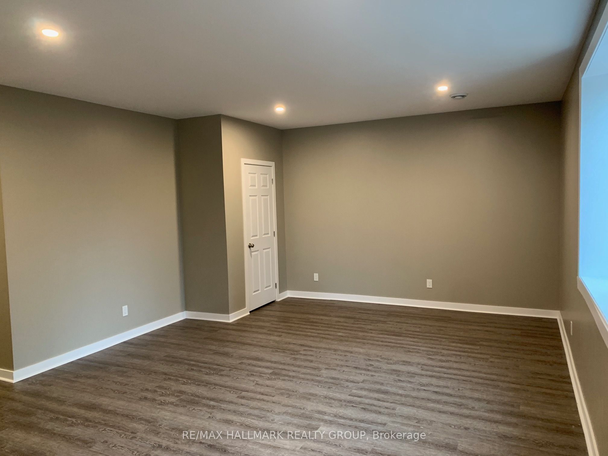66 Queen Street Property Photo 35