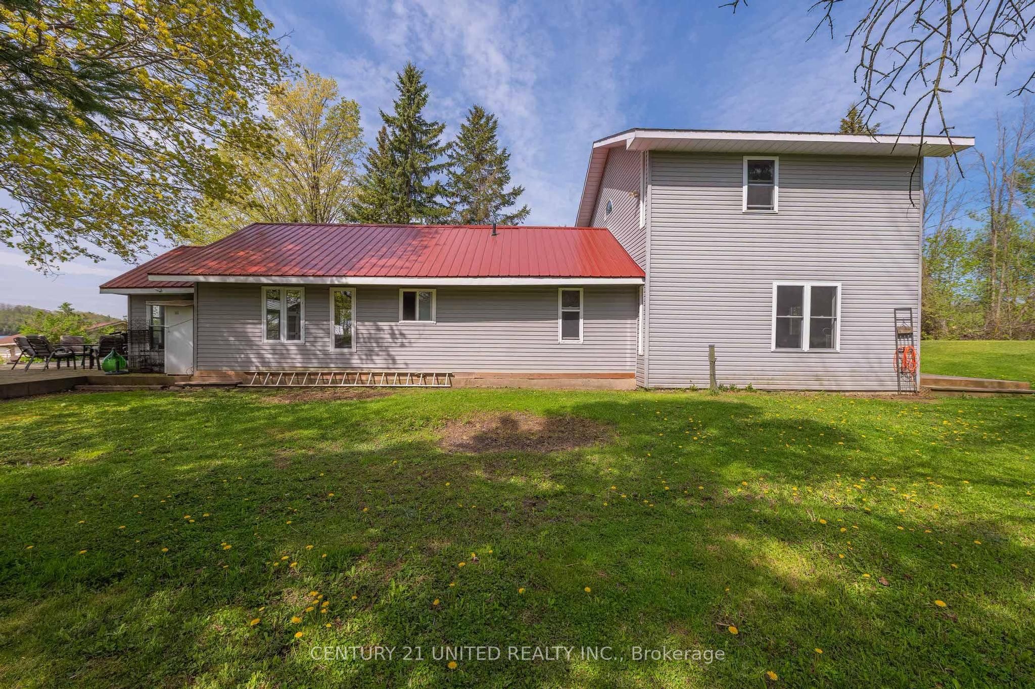 1035 Jarvis Lane Property Photo 6