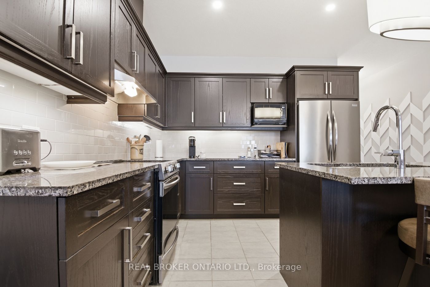 18 Borden Trail Property Photo 9