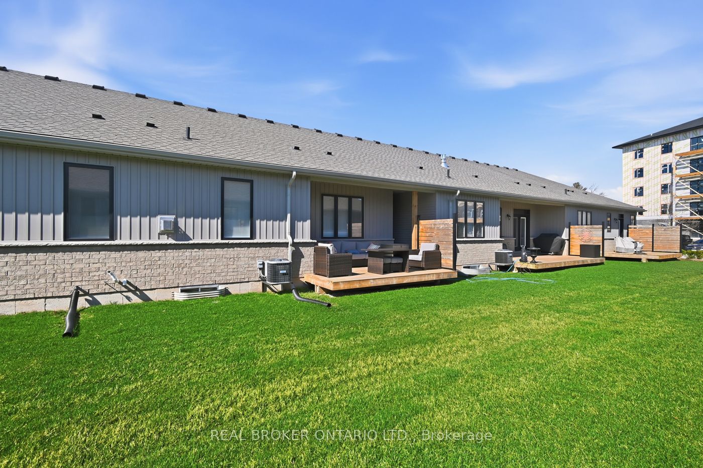 18 Borden Trail Property Photo 41
