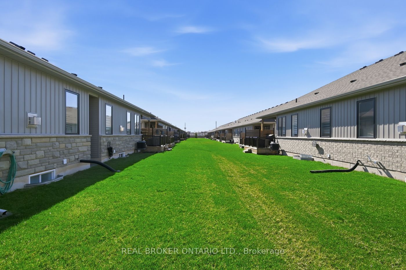 18 Borden Trail Property Photo 42