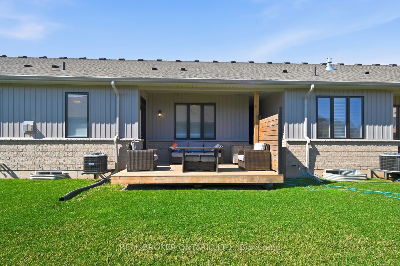 18 Borden Trail Property Photo 43