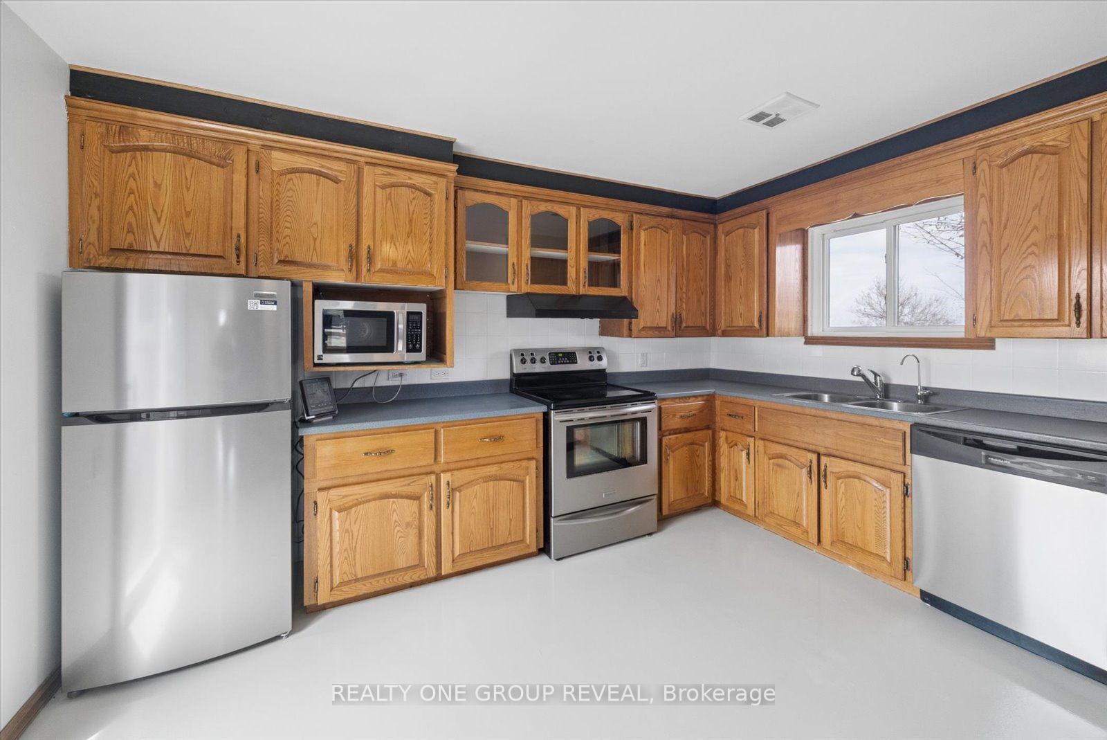 2469 Asphodel 11th Line Property Photo 13