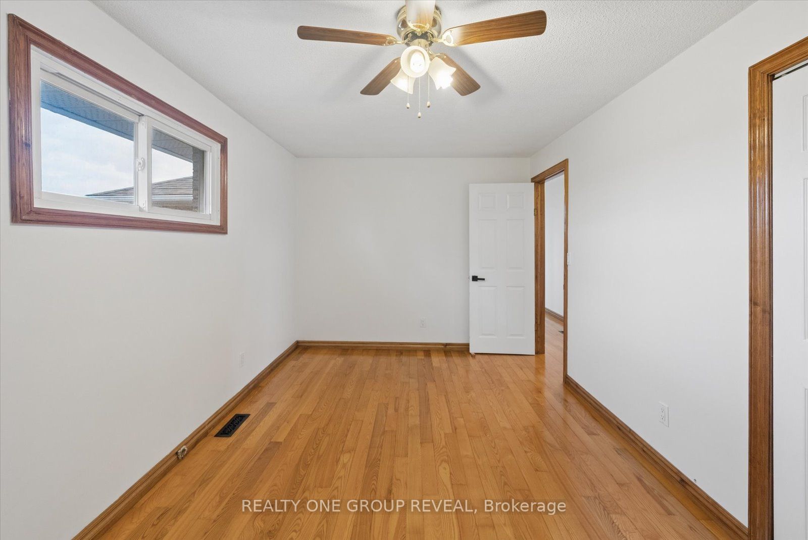 2469 Asphodel 11th Line Property Photo 17