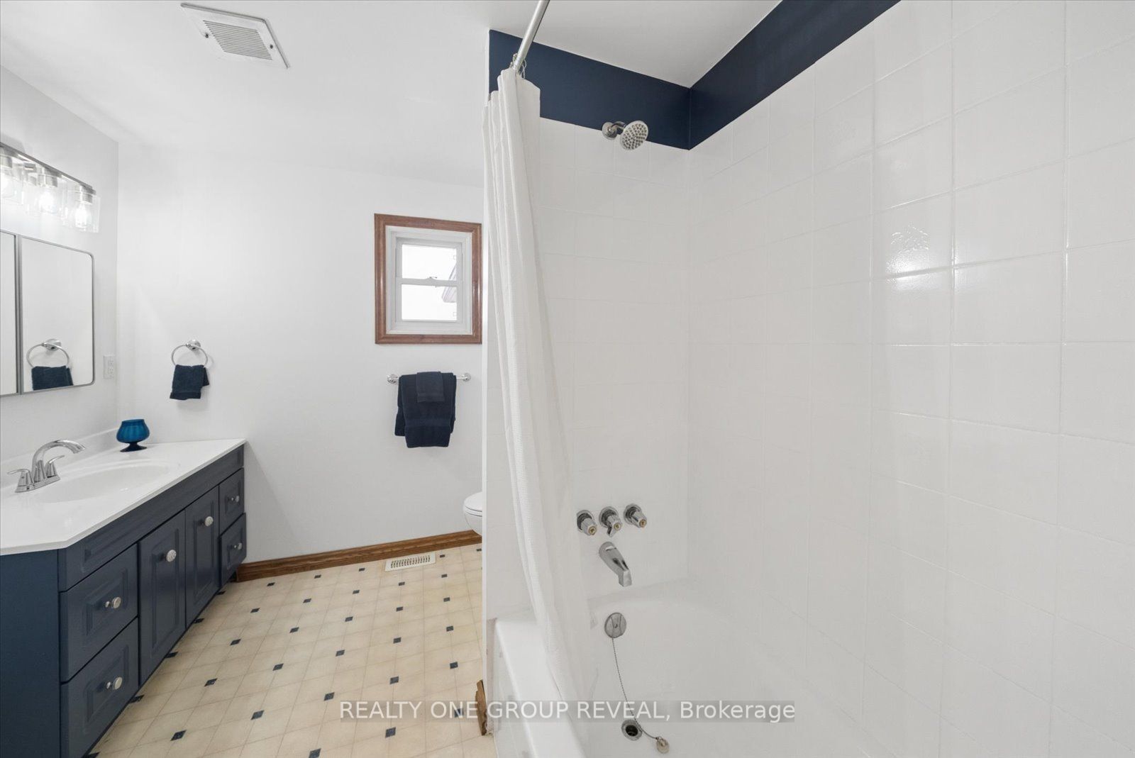 2469 Asphodel 11th Line Property Photo 21