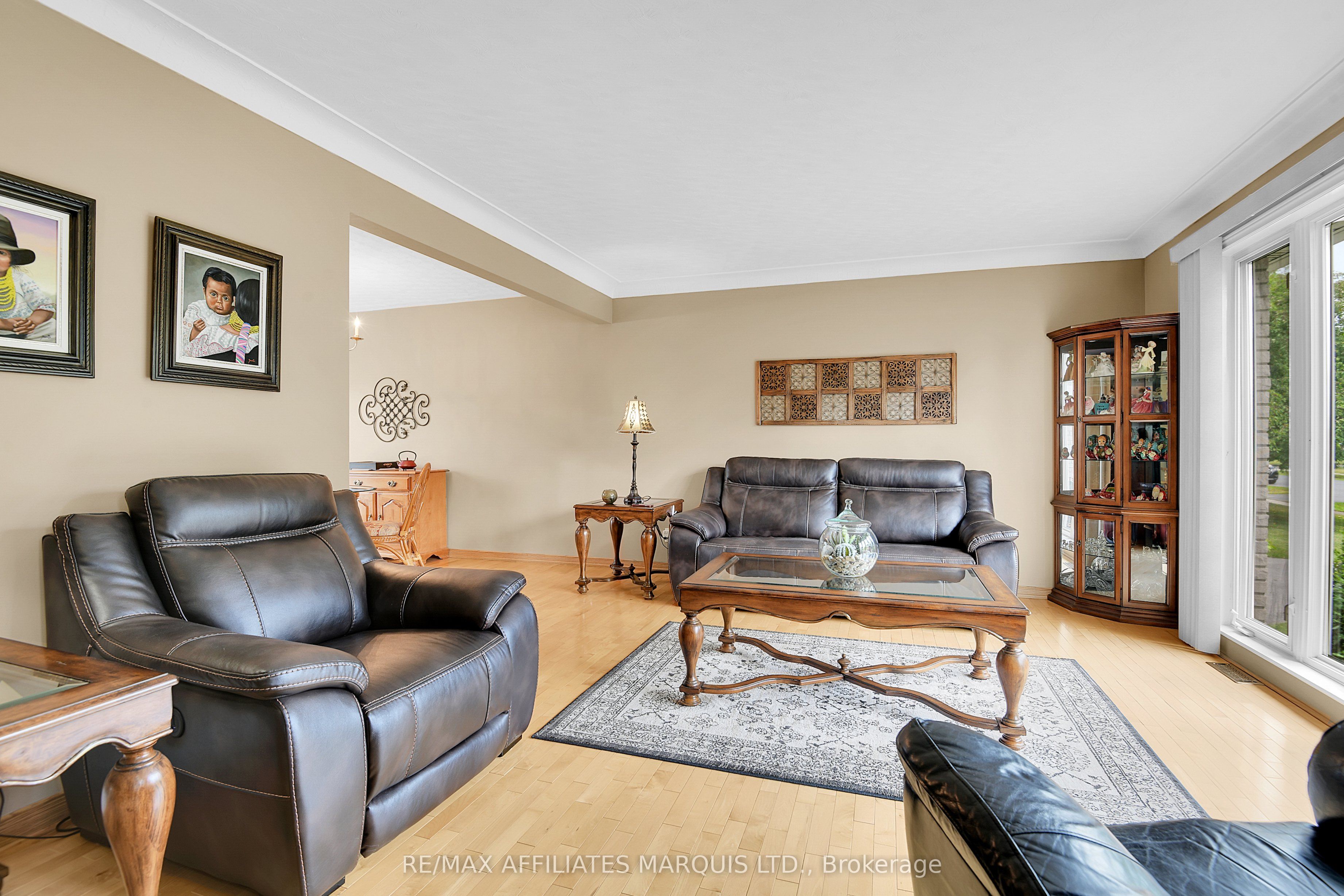 11 Ault Drive Property Photo 6