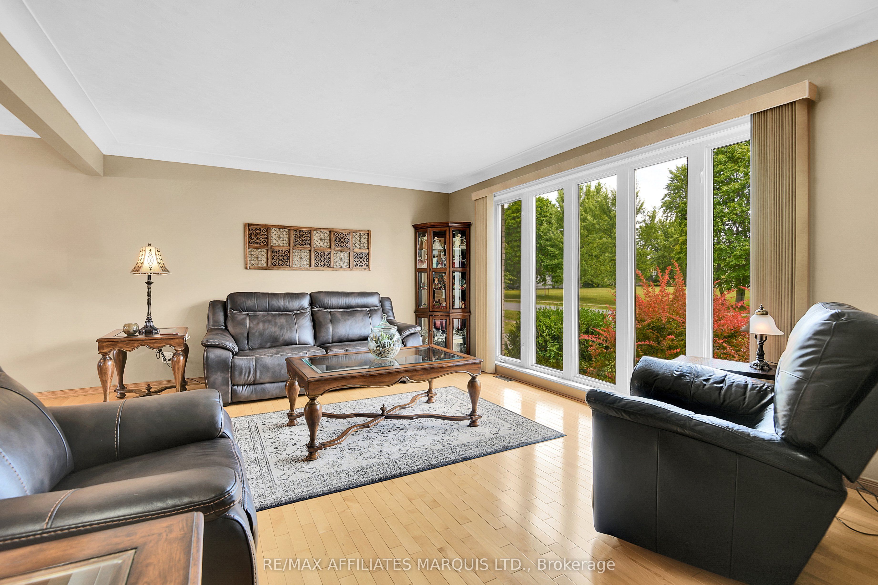 11 Ault Drive Property Photo 7