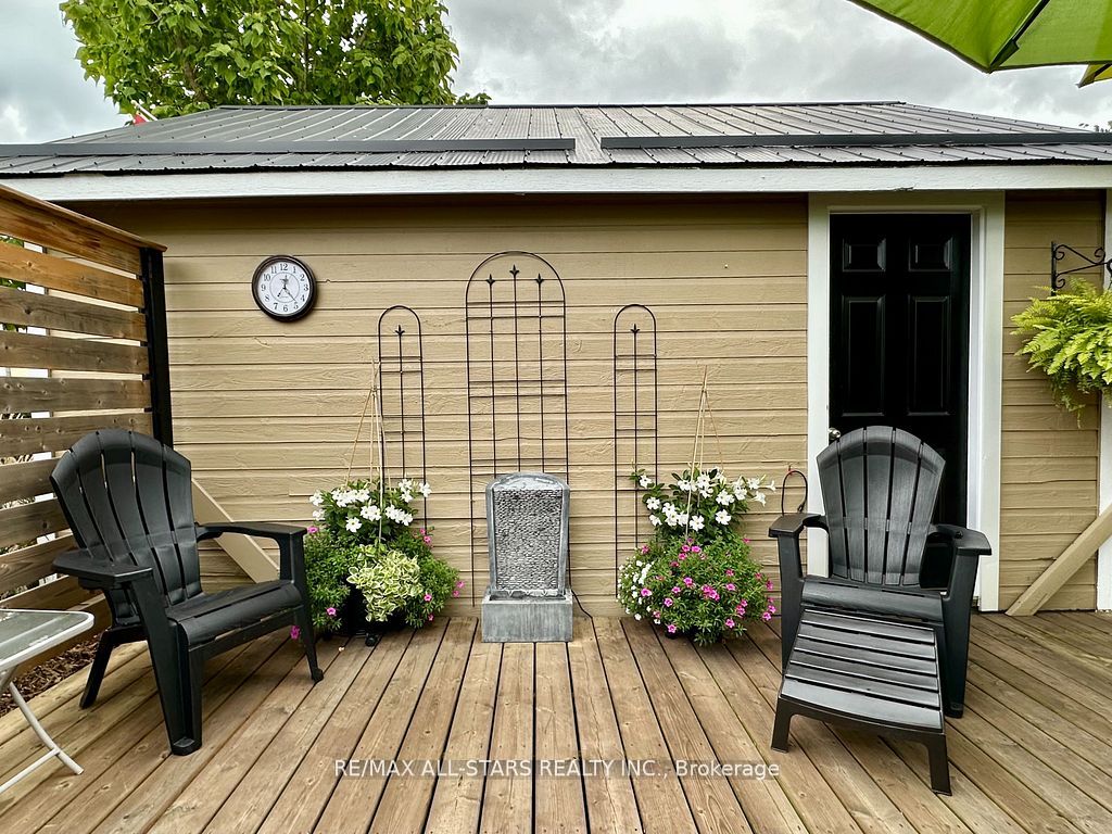 18 Joseph Street Property Photo 43