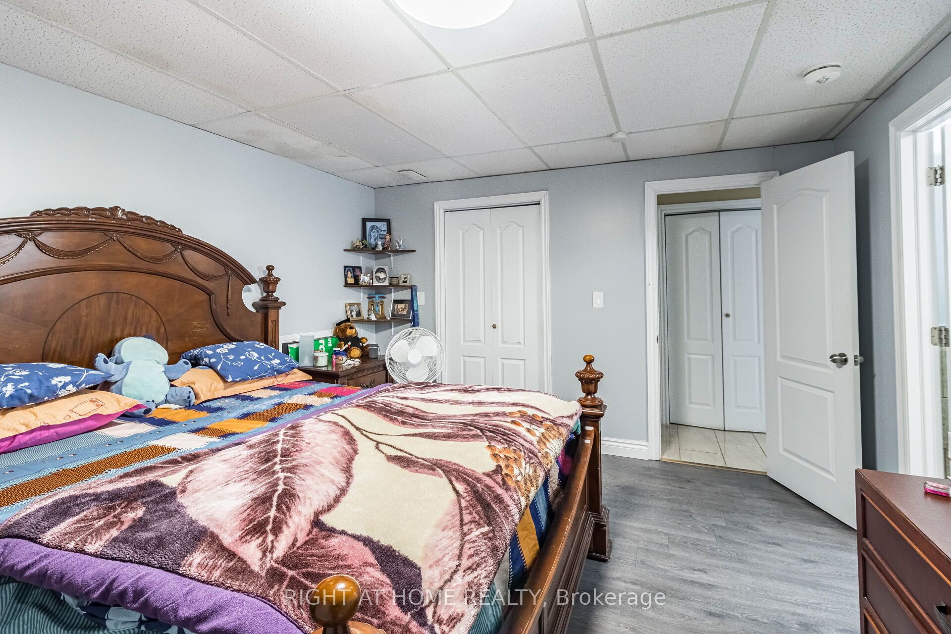 5951 Clark Avenue Property Photo 7