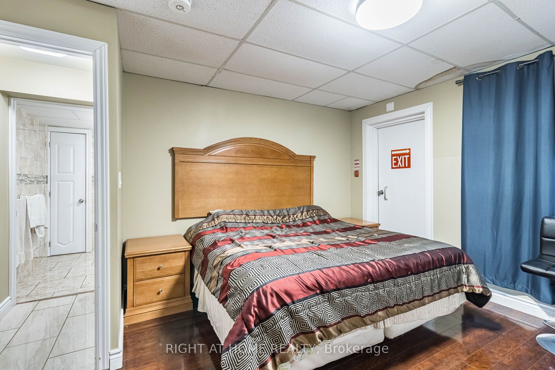 5951 Clark Avenue Property Photo 26