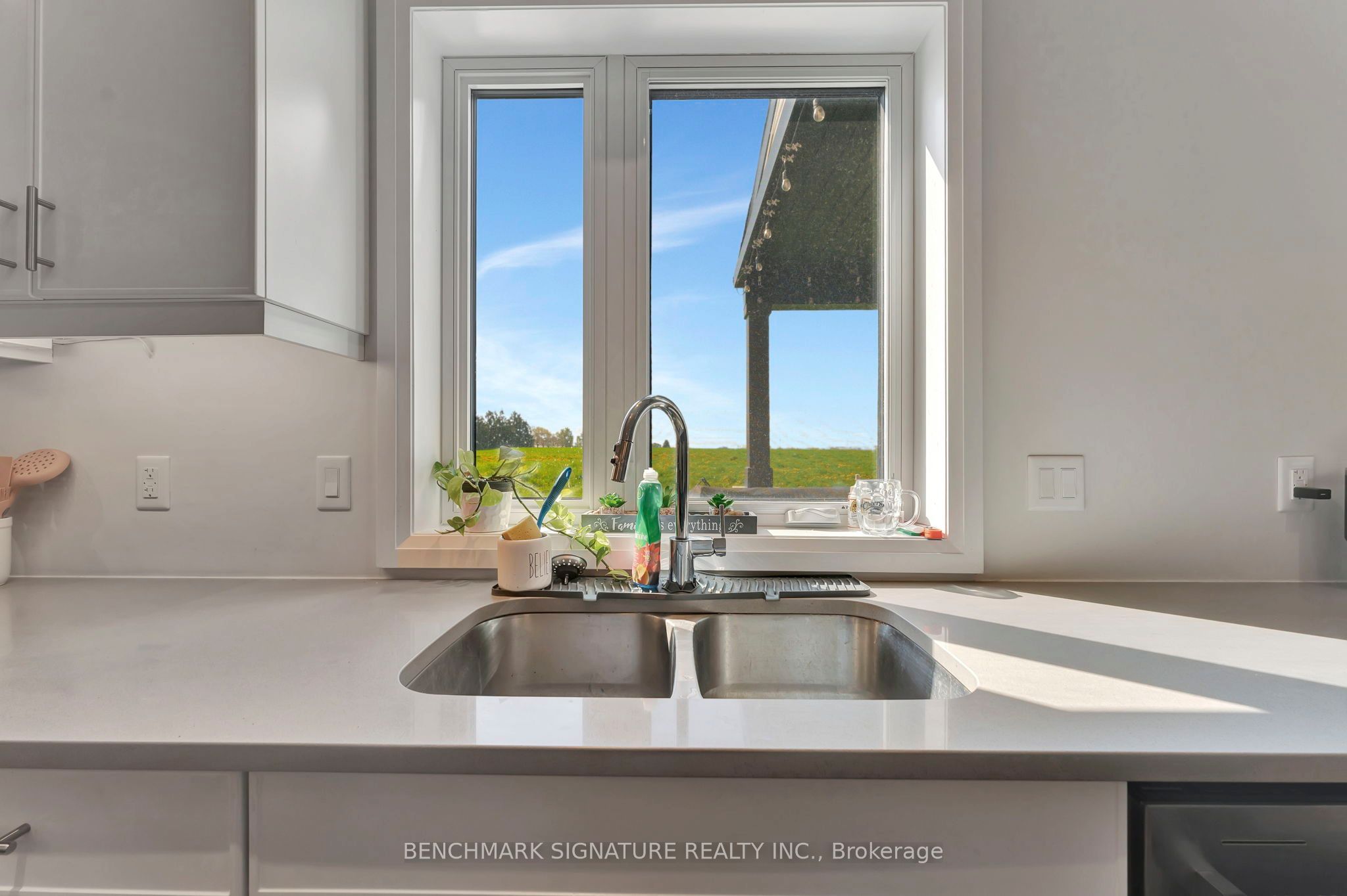 8 Totten Street Property Photo 11