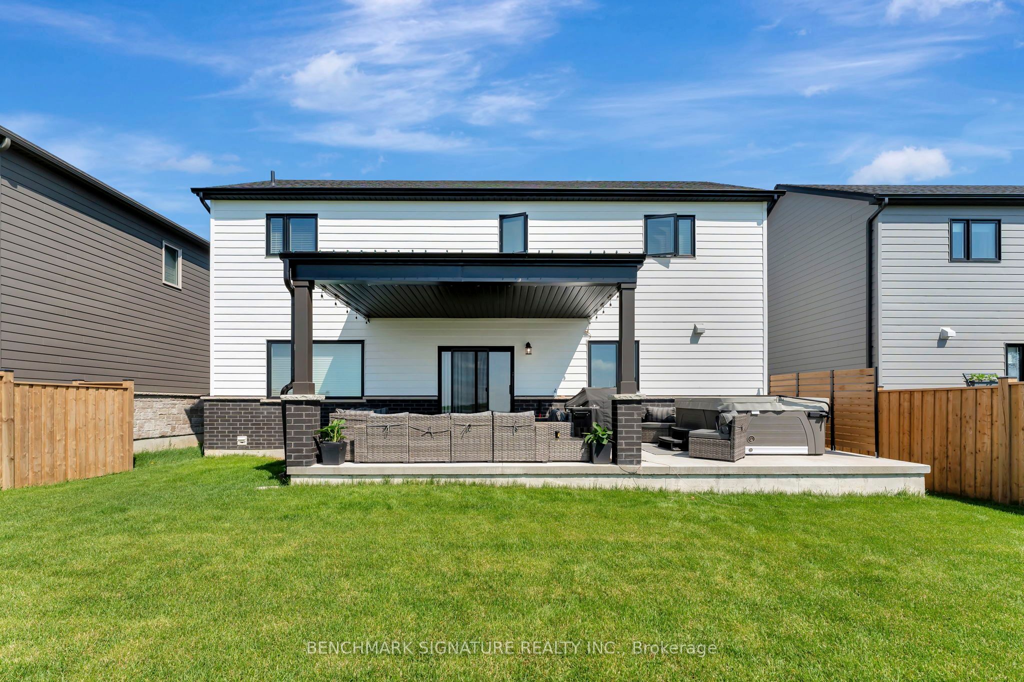 8 Totten Street Property Photo 26