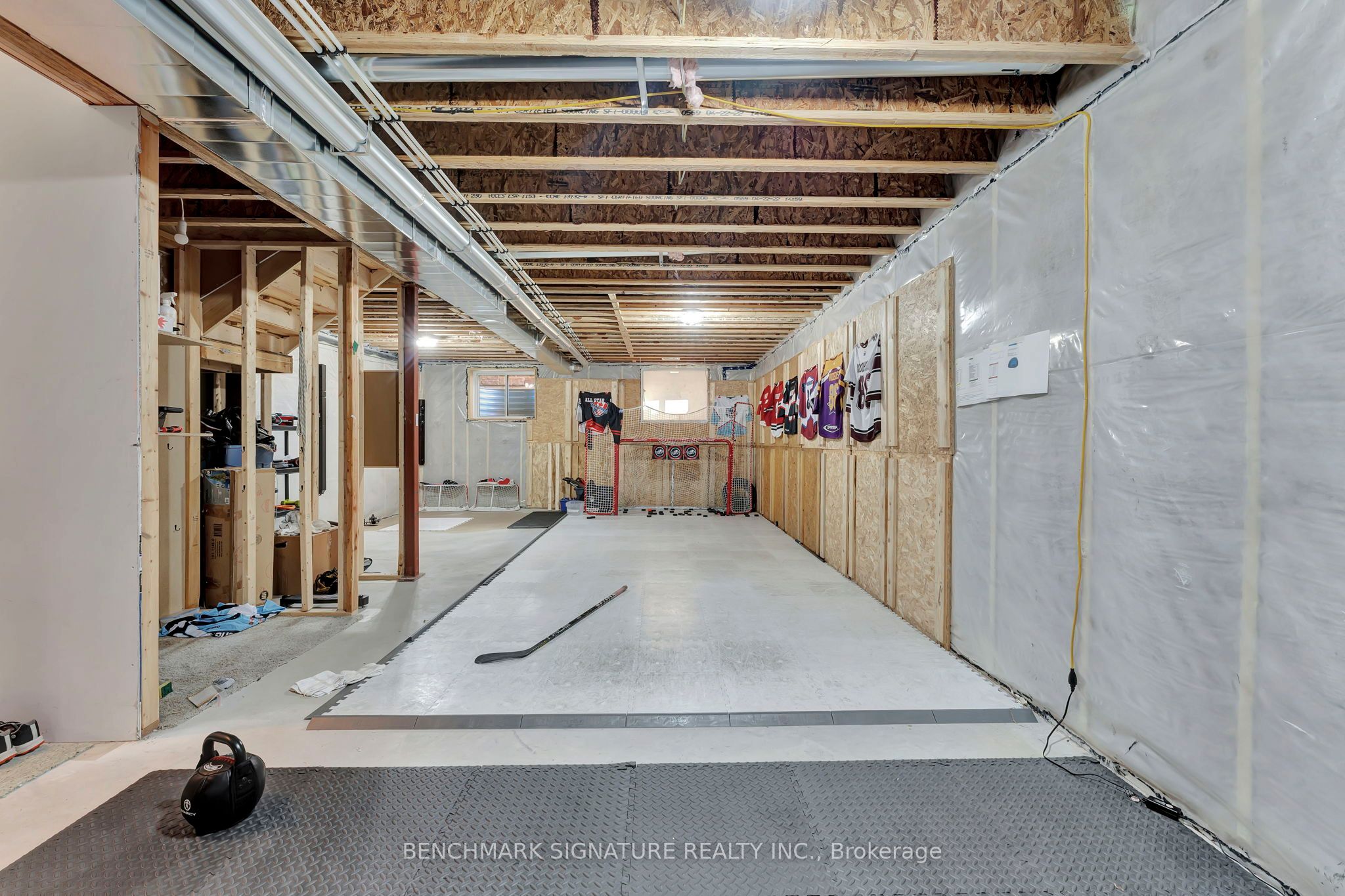8 Totten Street Property Photo 30
