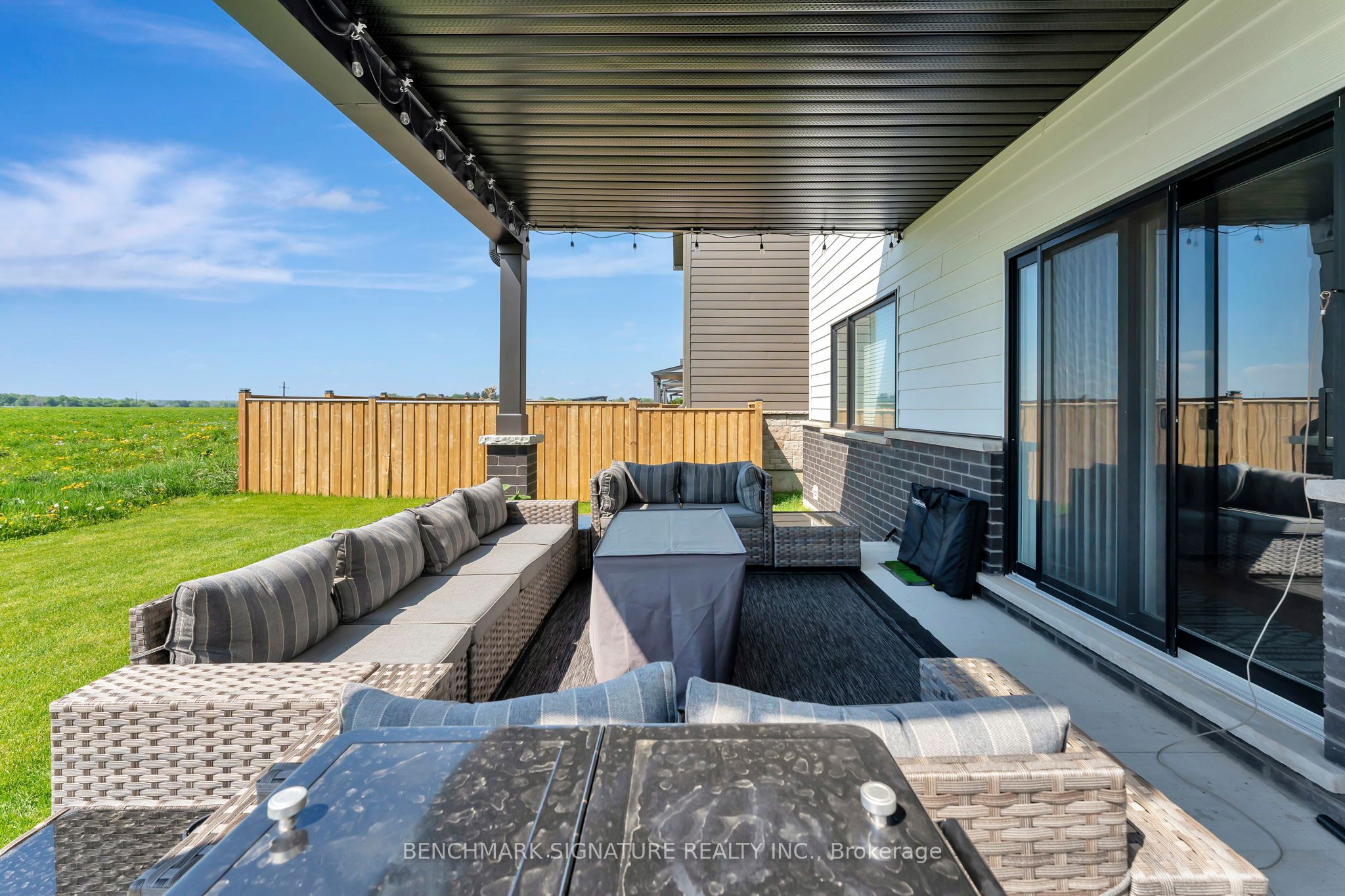 8 Totten Street Property Photo 31