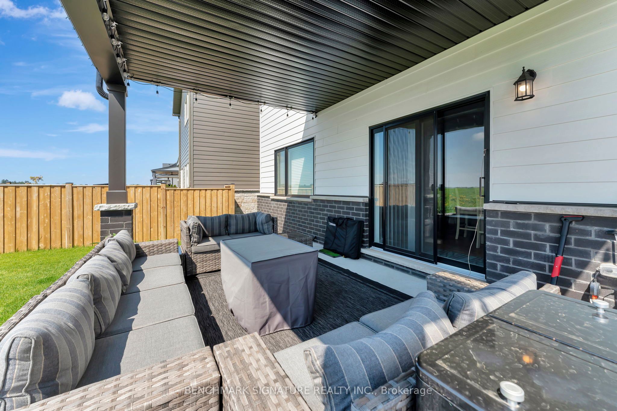 8 Totten Street Property Photo 32