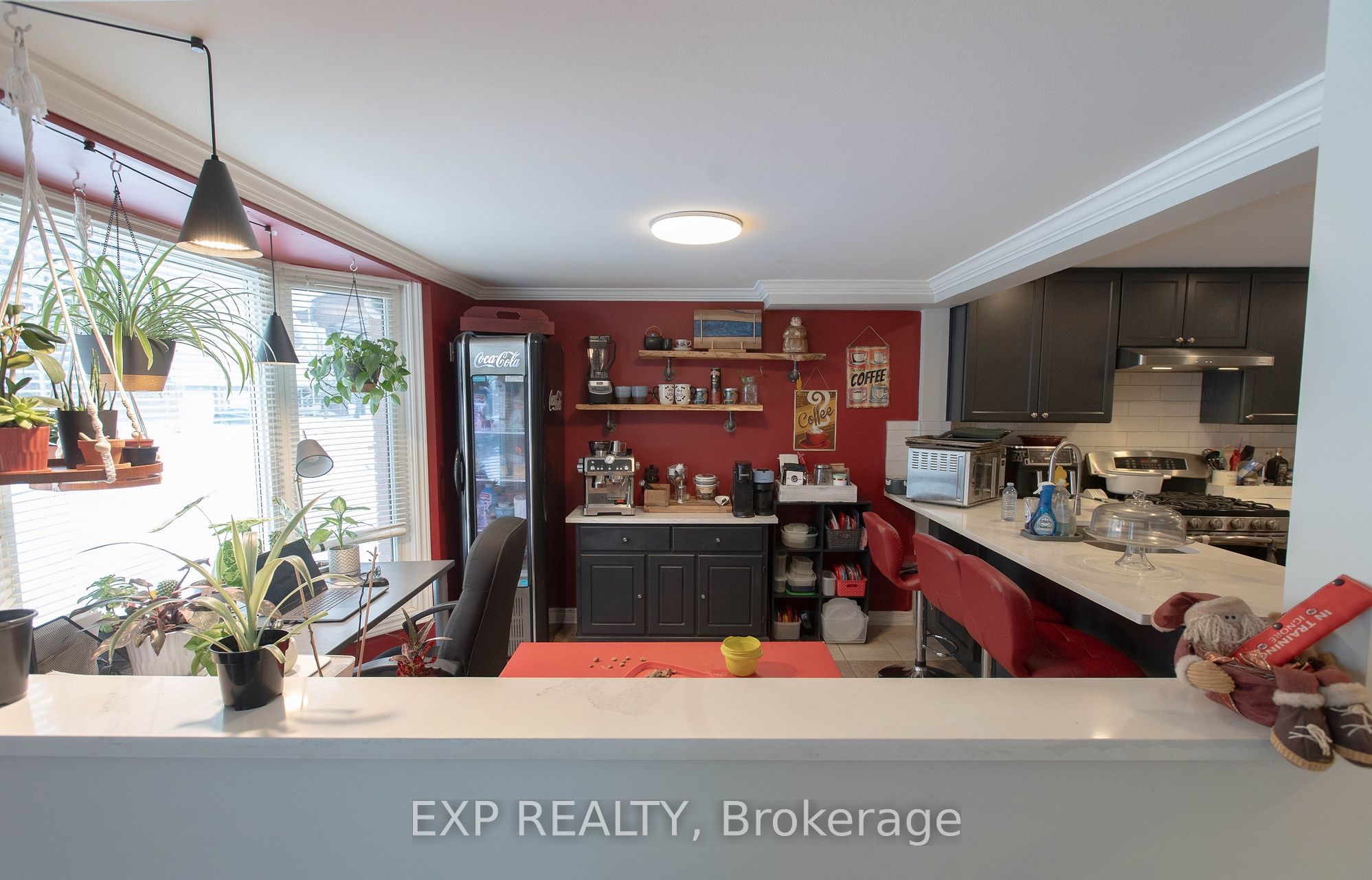 1108 Grenoble Crescent Property Photo 2