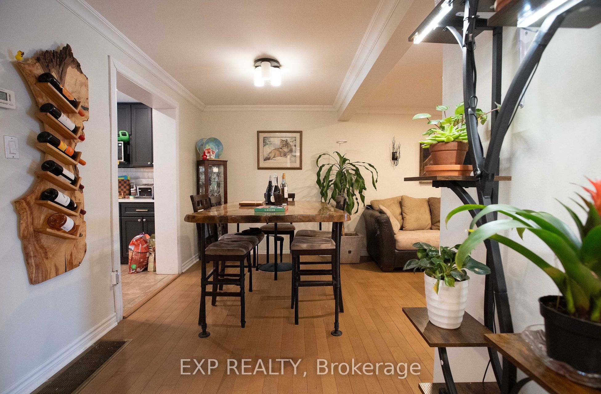 1108 Grenoble Crescent Property Photo 8