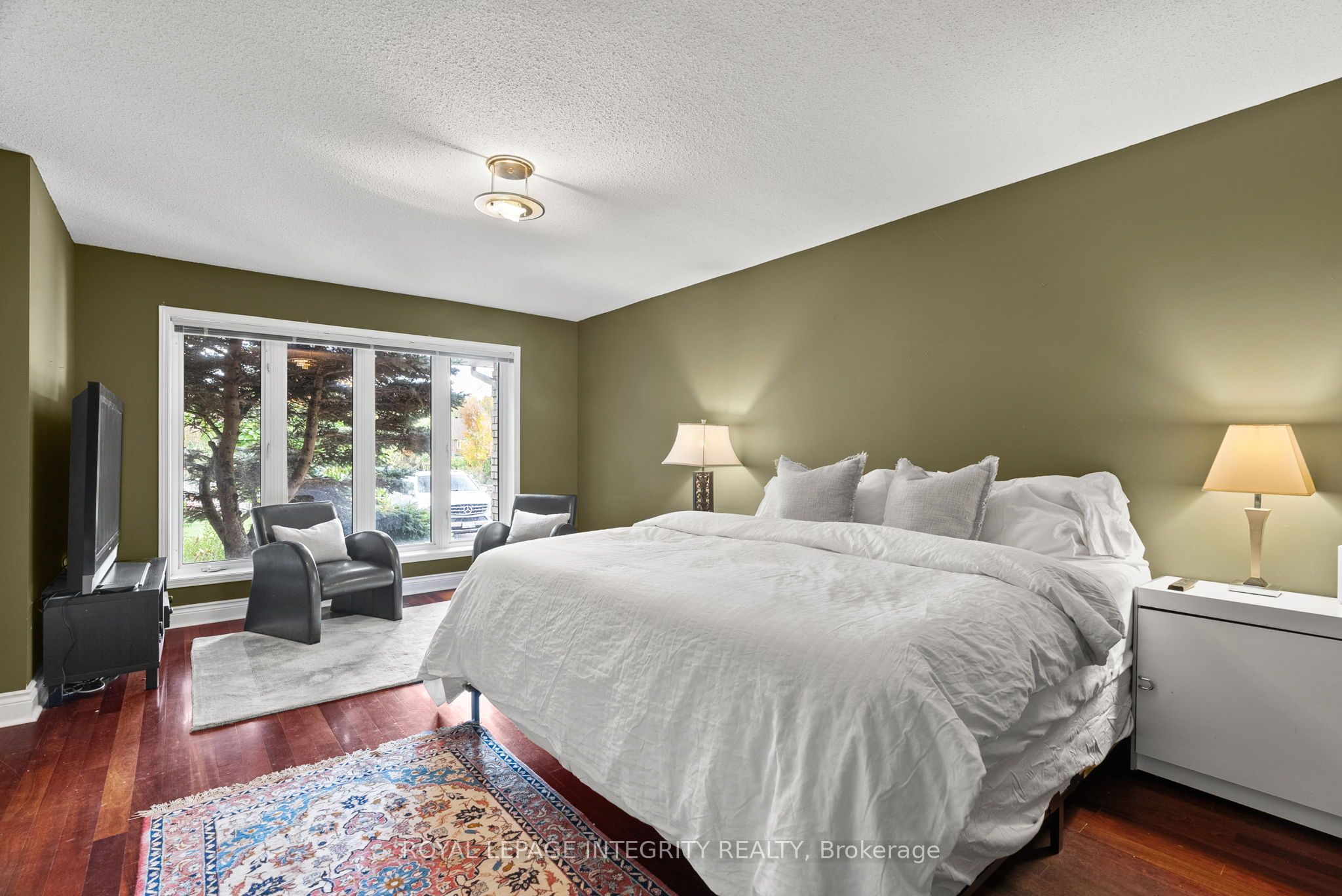 6 Marchbrook Circle Property Photo 19