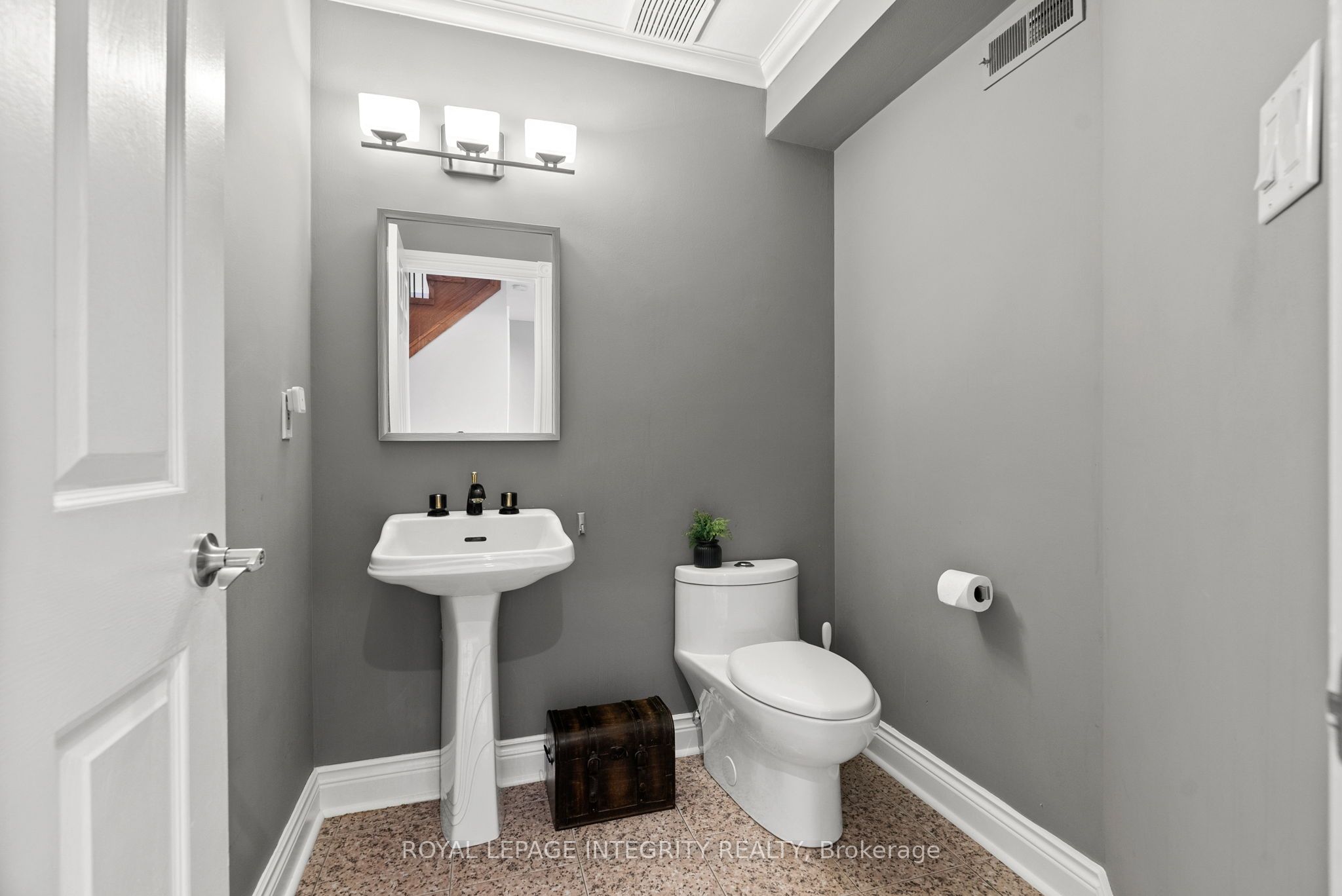 6 Marchbrook Circle Property Photo 32