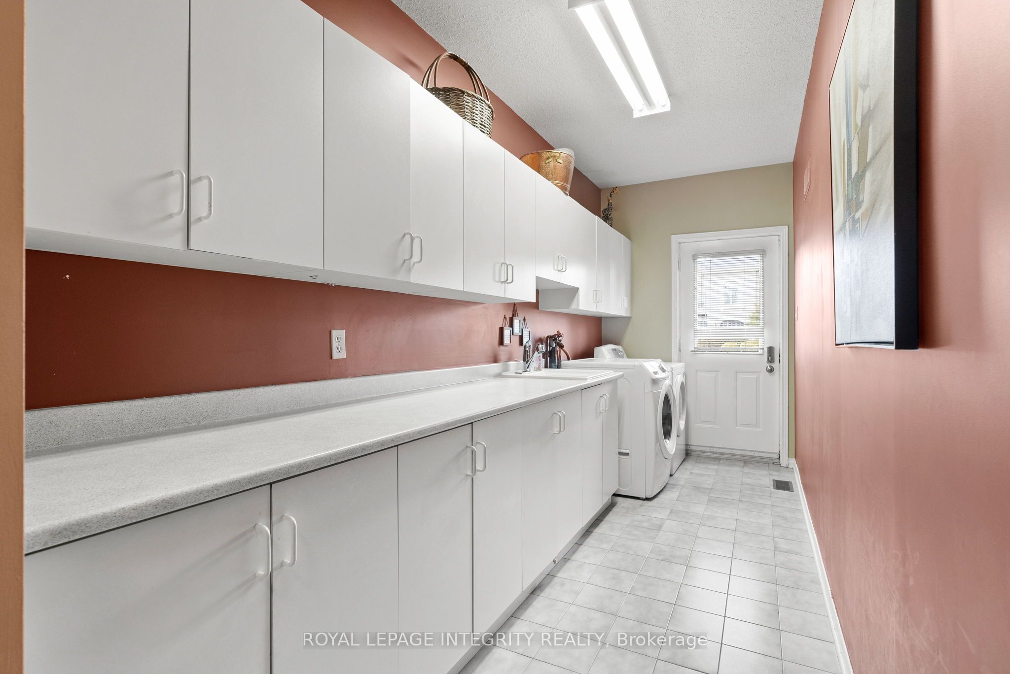 6 Marchbrook Circle Property Photo 33