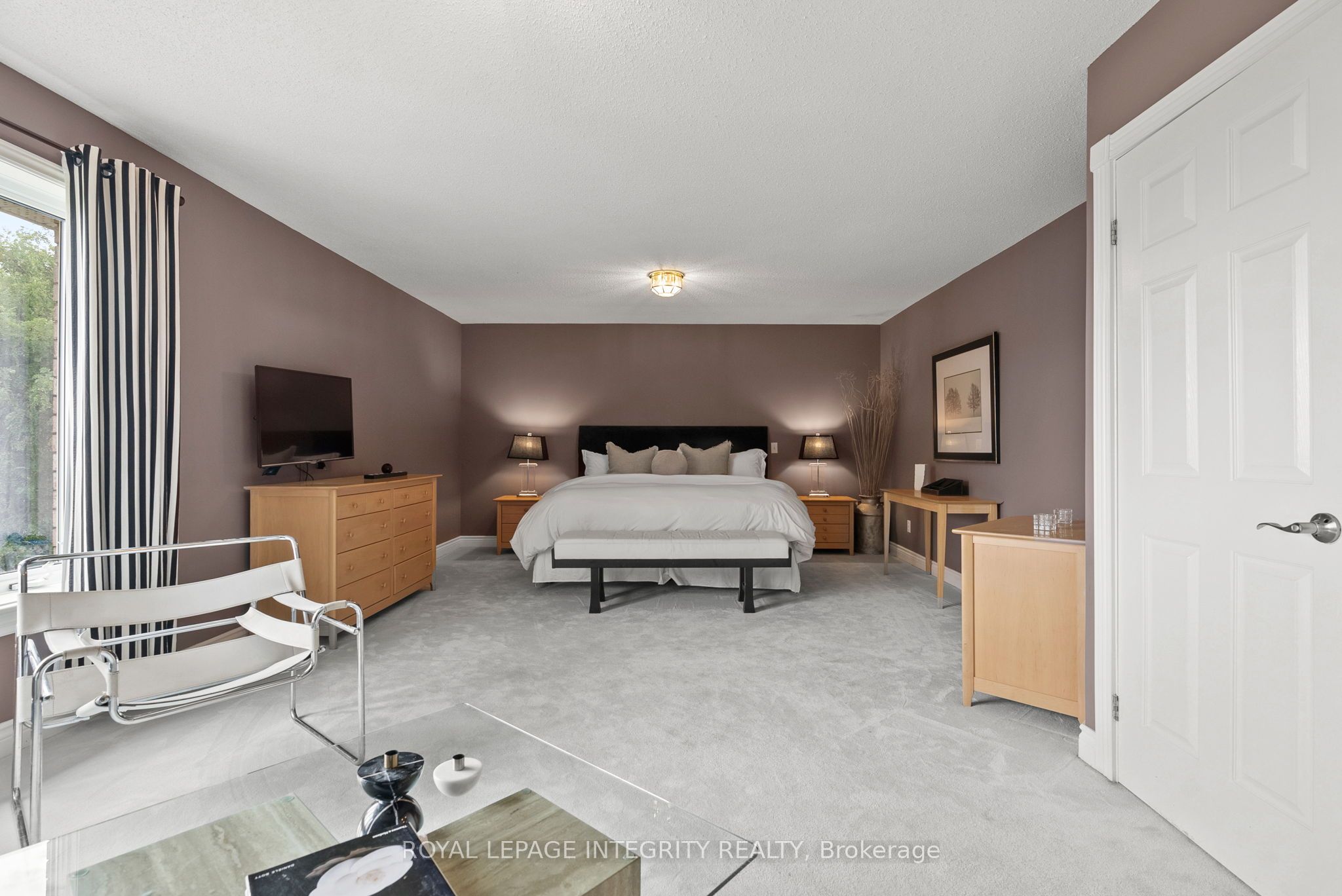 6 Marchbrook Circle Property Photo 34