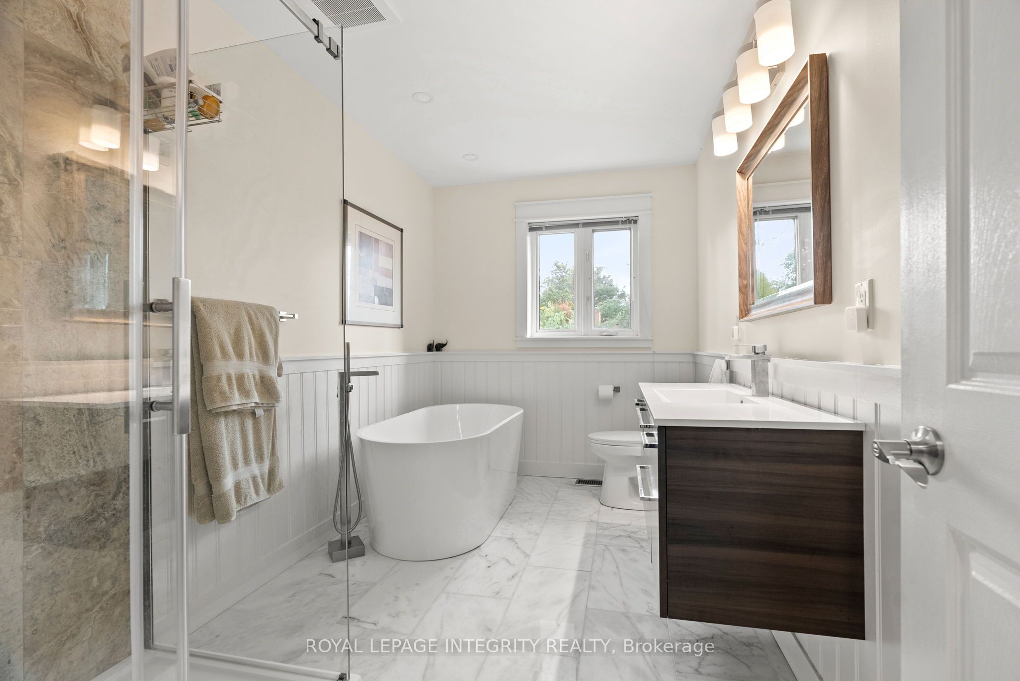6 Marchbrook Circle Property Photo 40