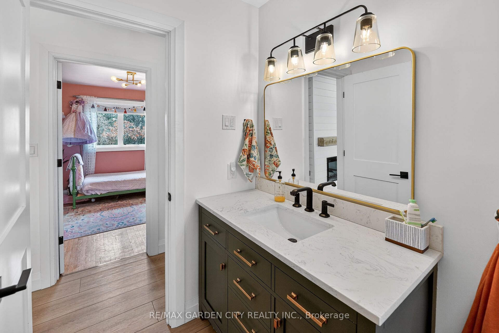377 Canboro Road Property Photo 18