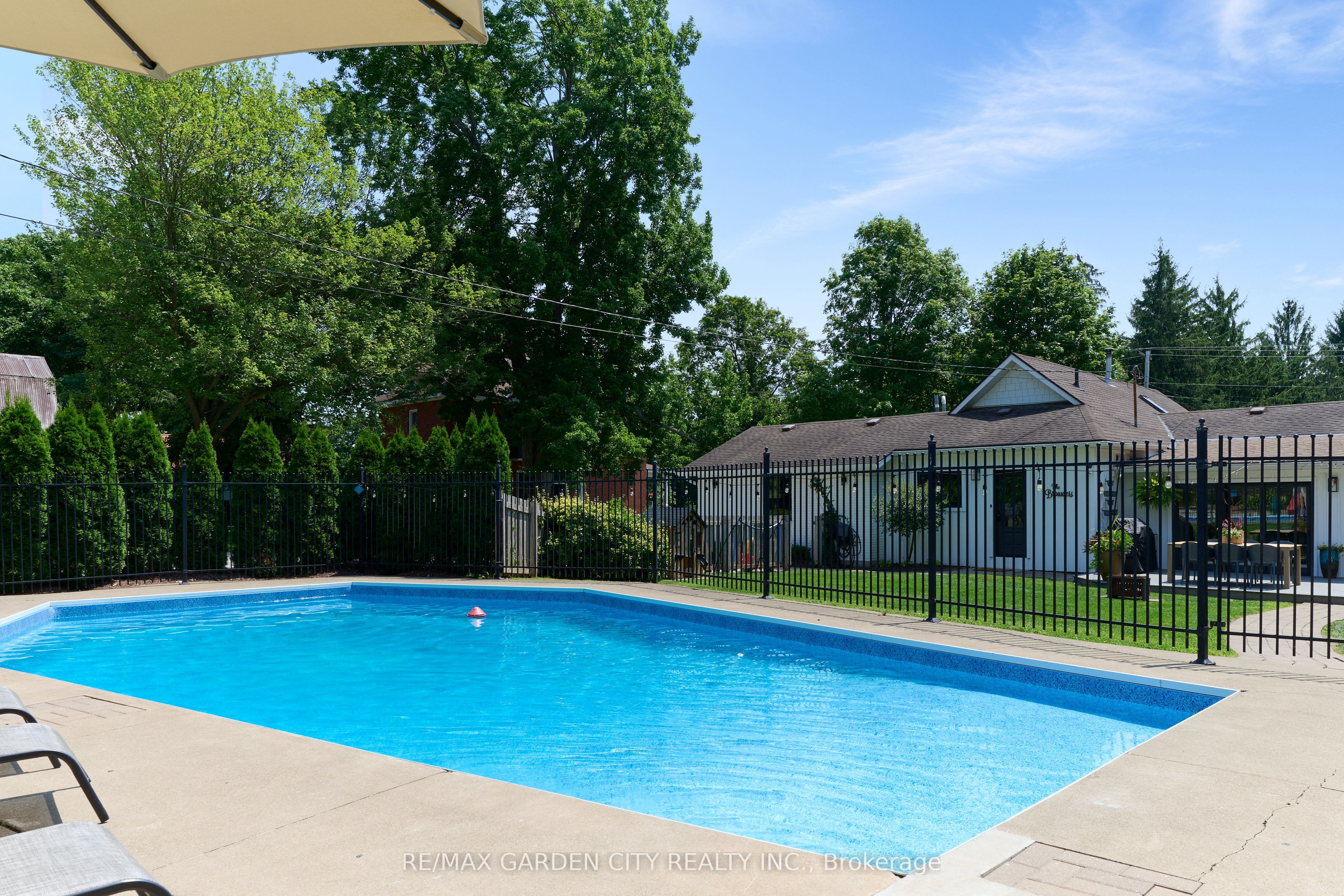 377 Canboro Road Property Photo 28