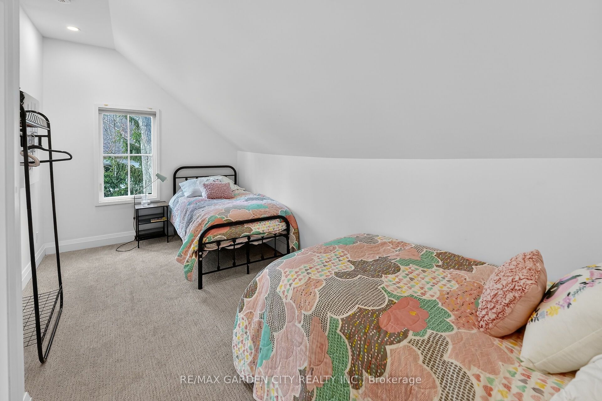 377 Canboro Road Property Photo 45