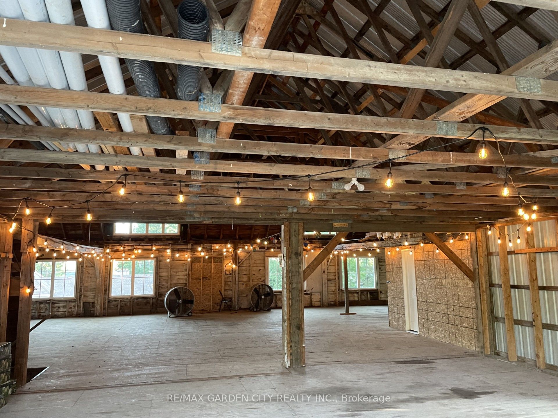 377 Canboro Road Property Photo 46