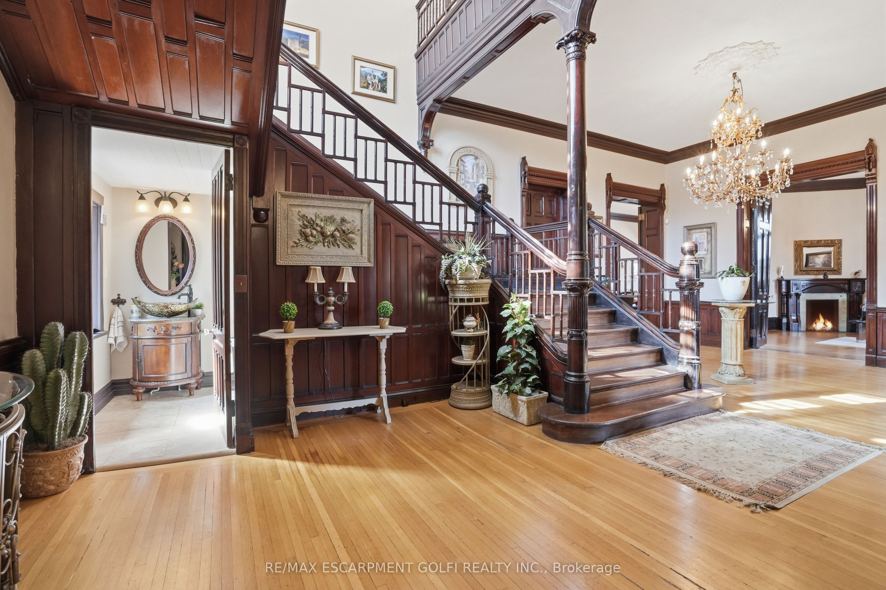 26 Ravenscliffe Avenue Property Photo 6