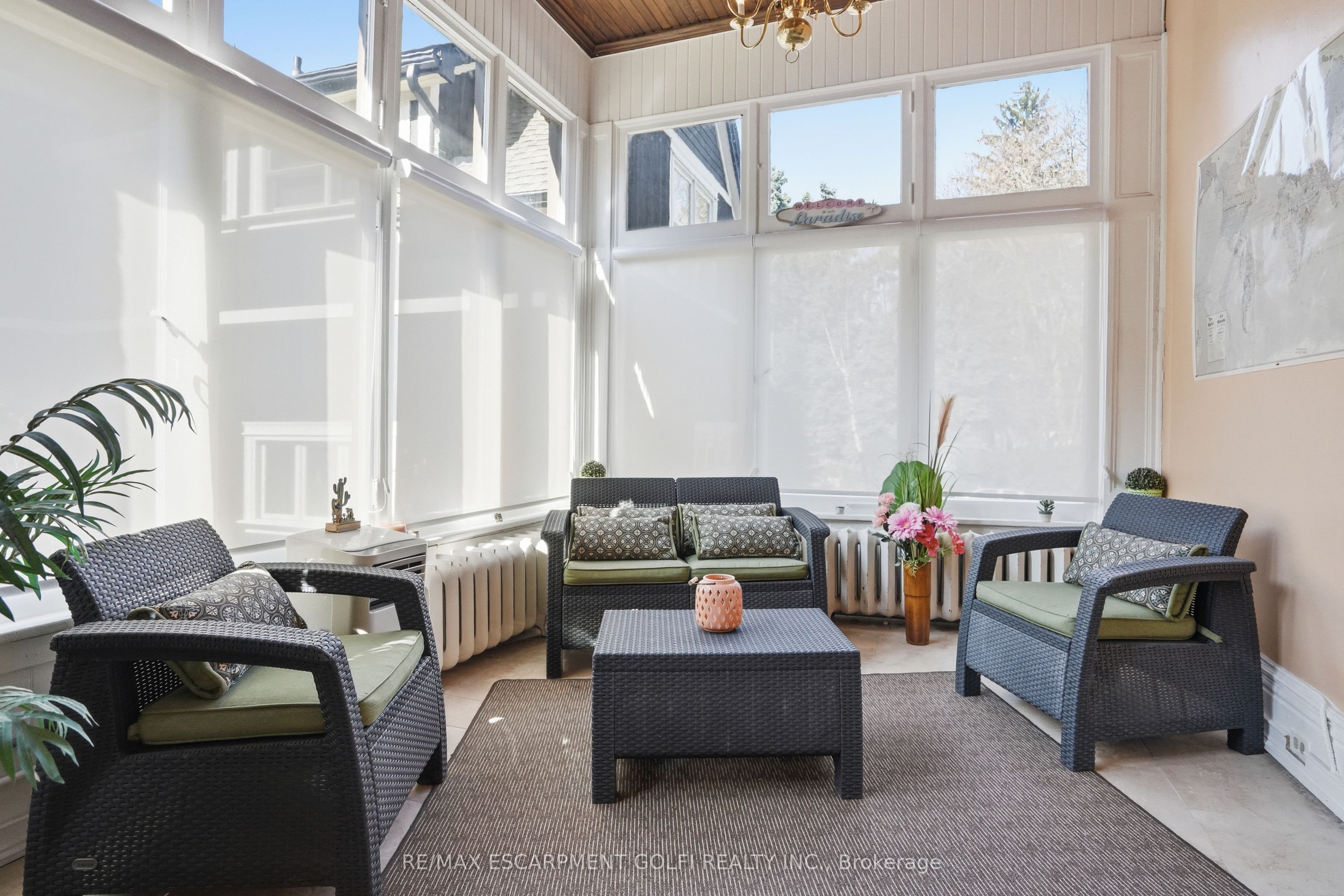 26 Ravenscliffe Avenue Property Photo 18