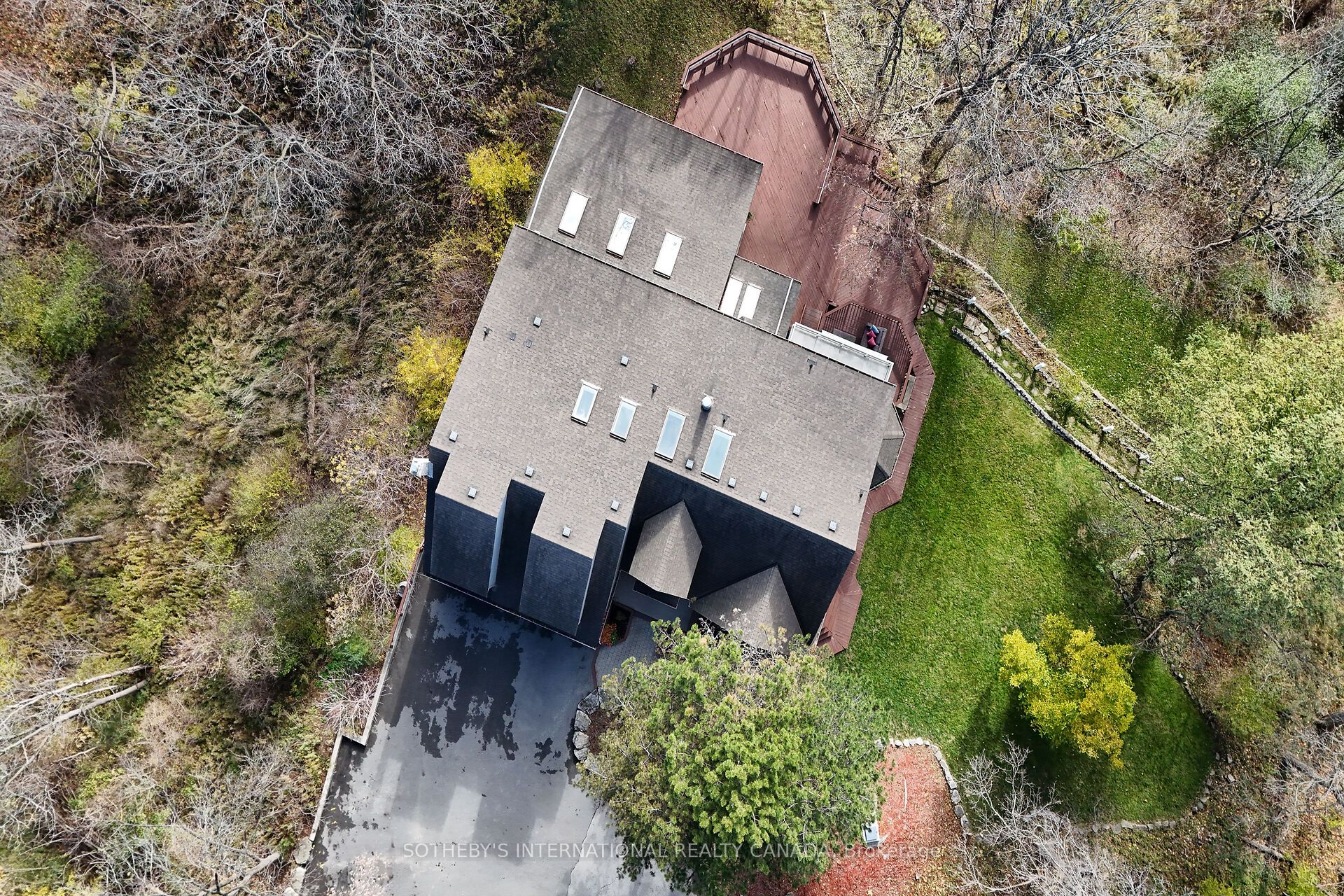 774 Old Dundas Road Property Photo 5