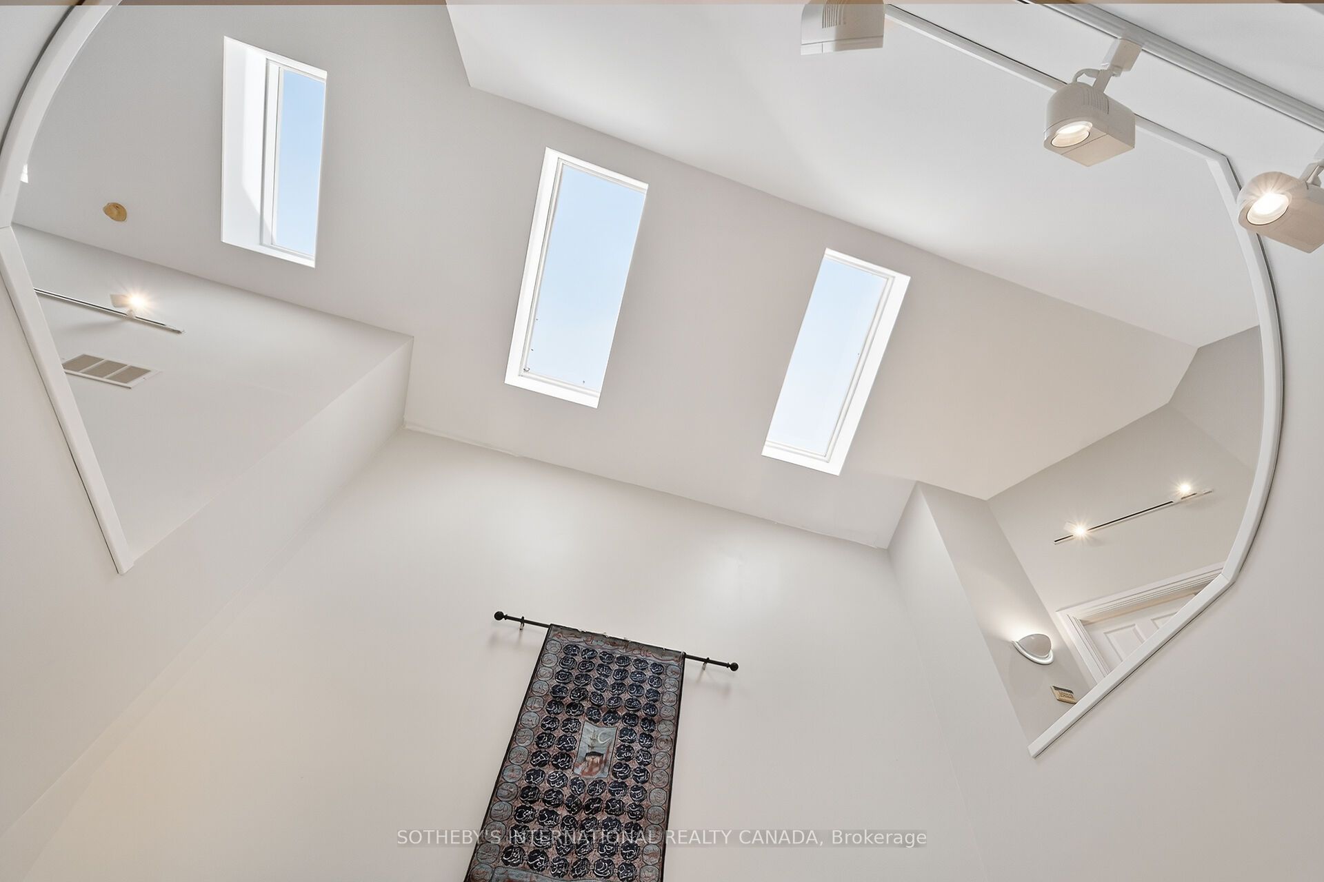 774 Old Dundas Road Property Photo 11