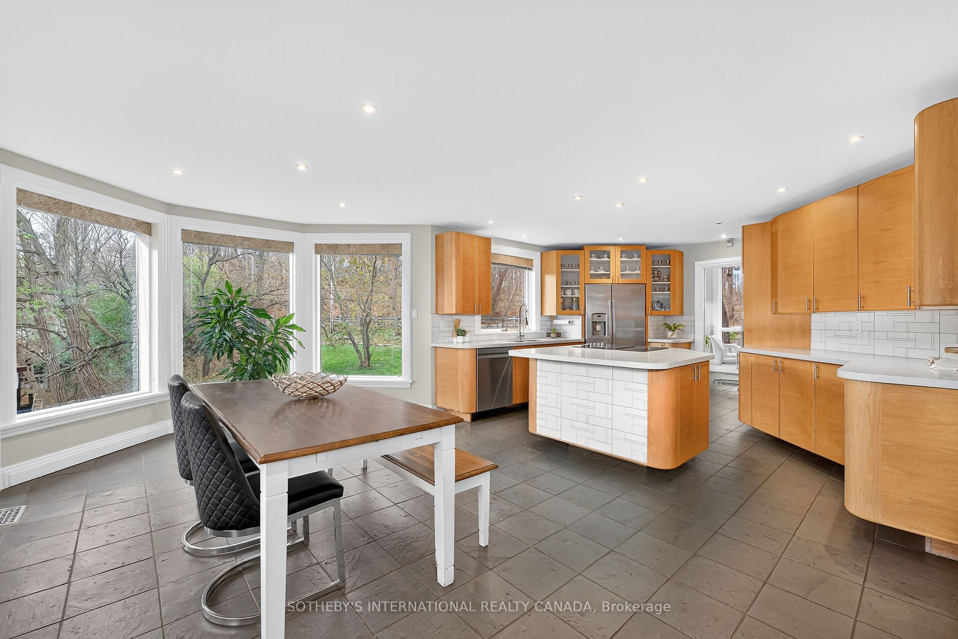 774 Old Dundas Road Property Photo 14