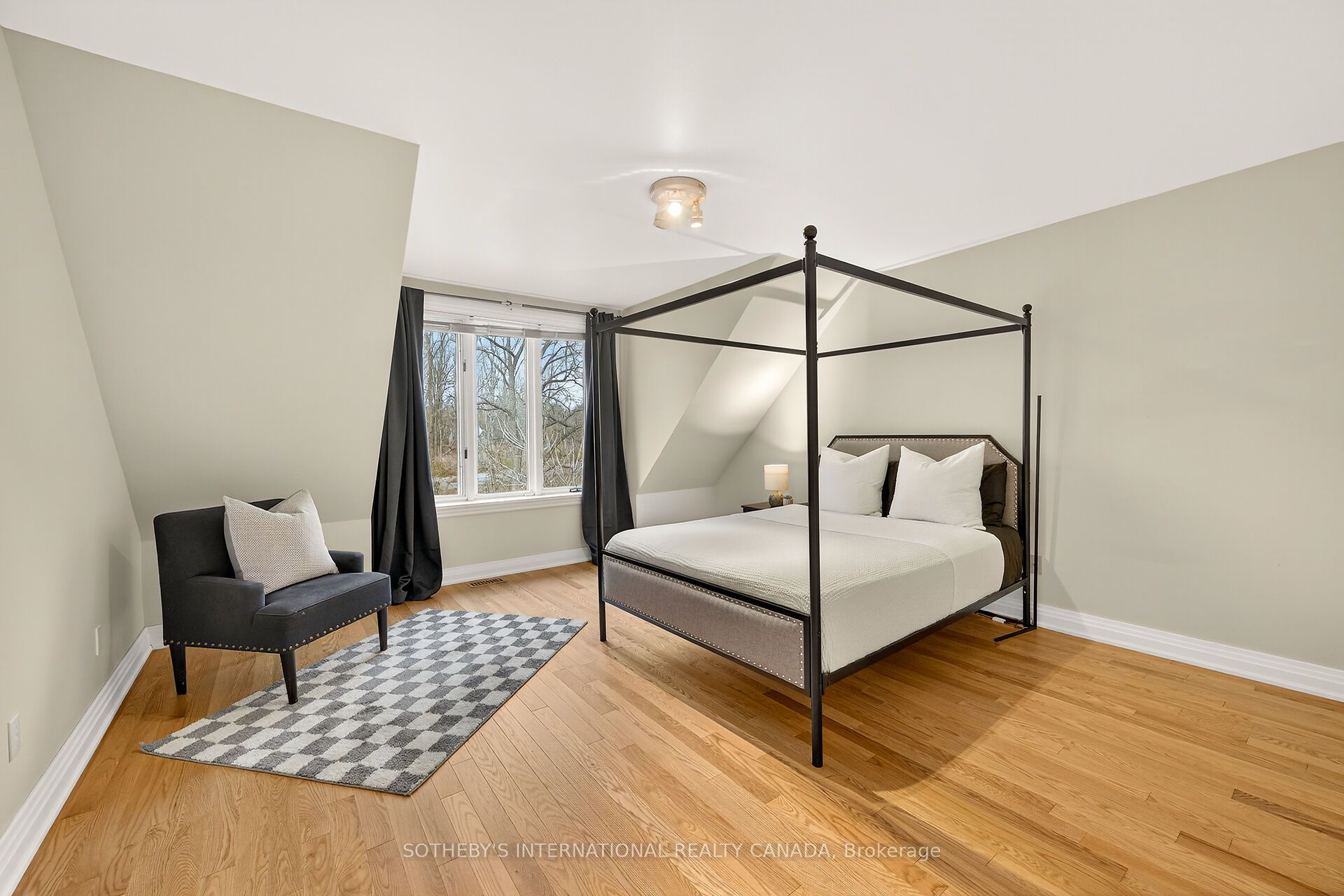 774 Old Dundas Road Property Photo 26