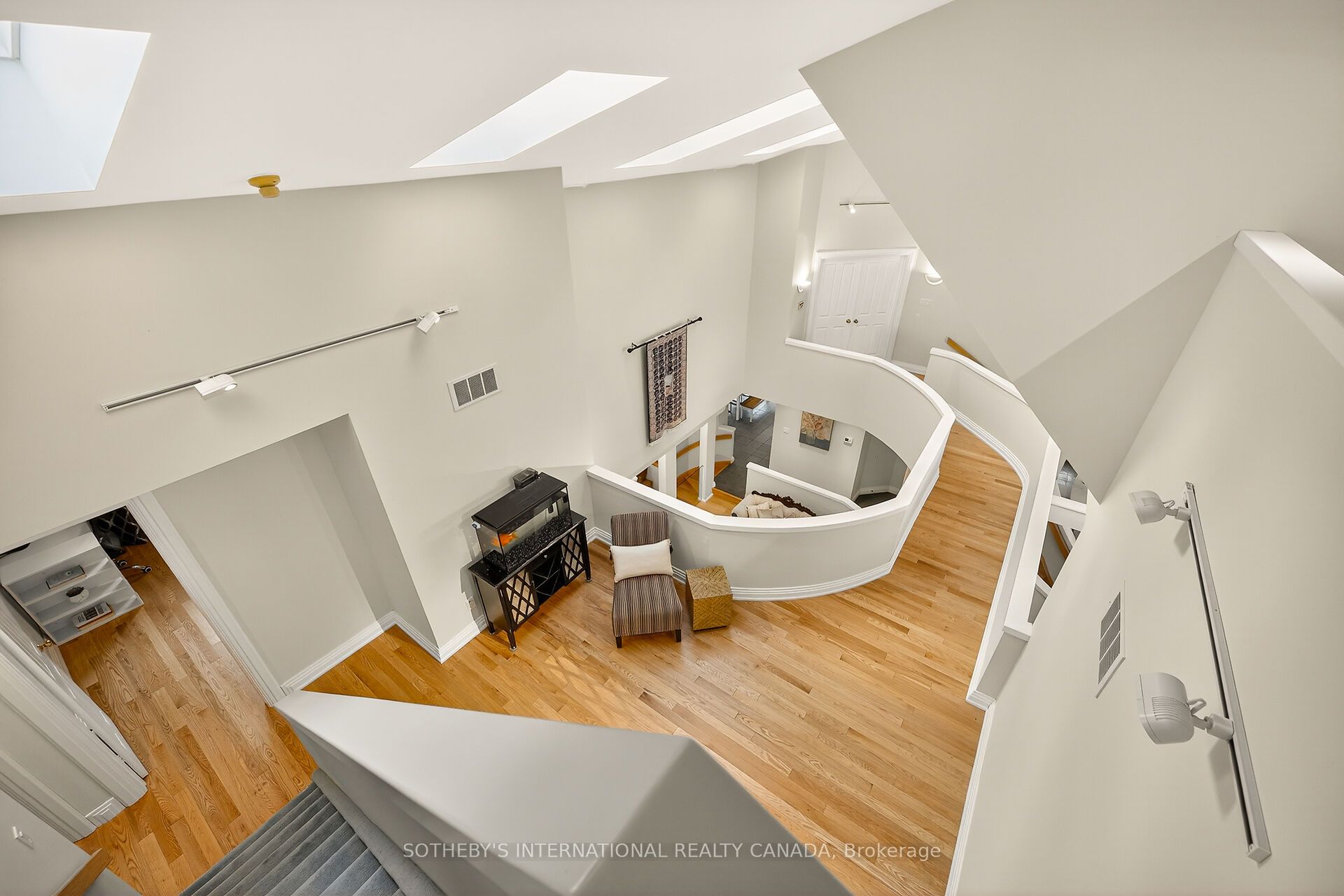 774 Old Dundas Road Property Photo 34
