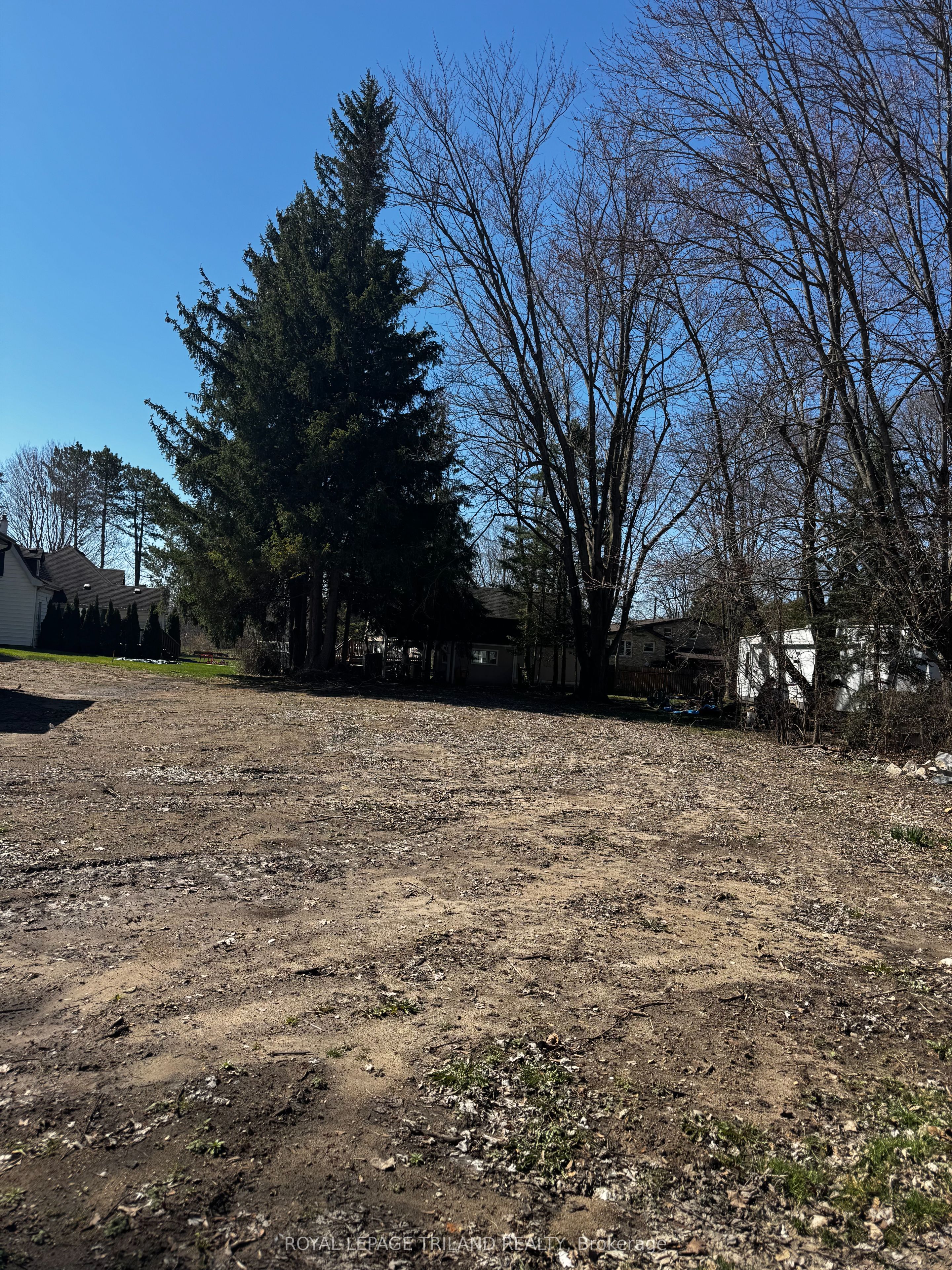 4447 S Mill Crescent Property Photo 4
