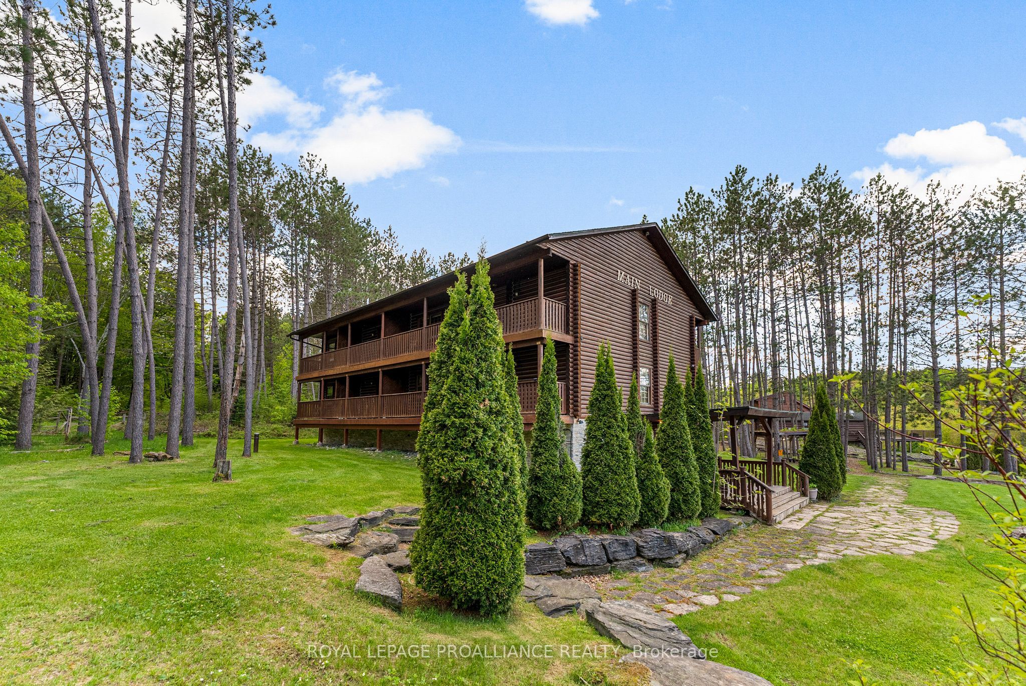 16 Beaver Creek Lane Property Photo 6