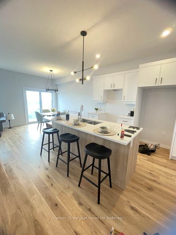 X13004184 Property Photo 2