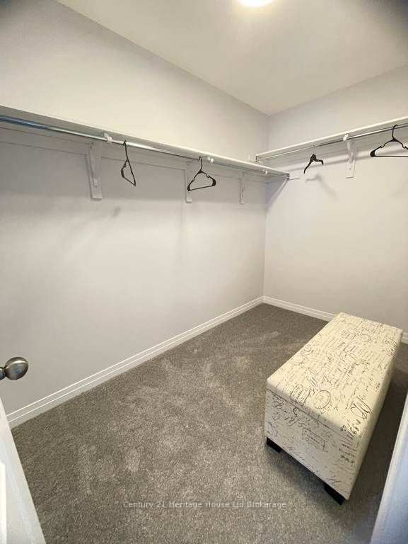 X13004184 Property Photo 10
