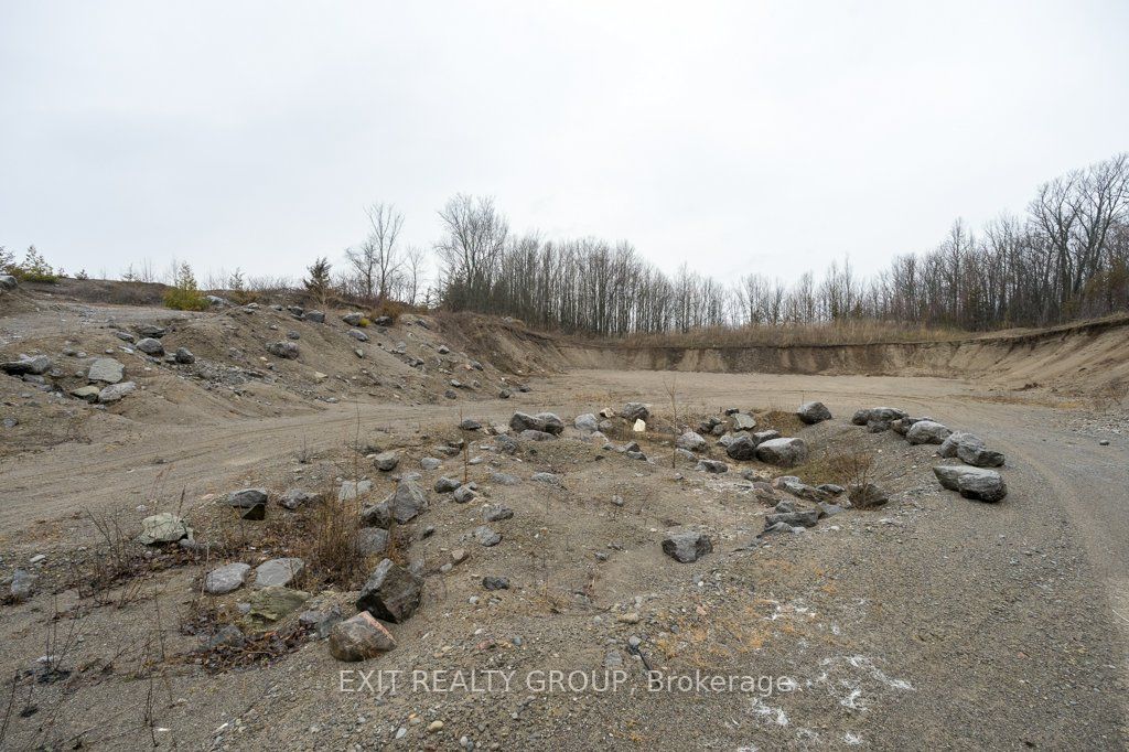 755 Naphan Road Property Photo 20